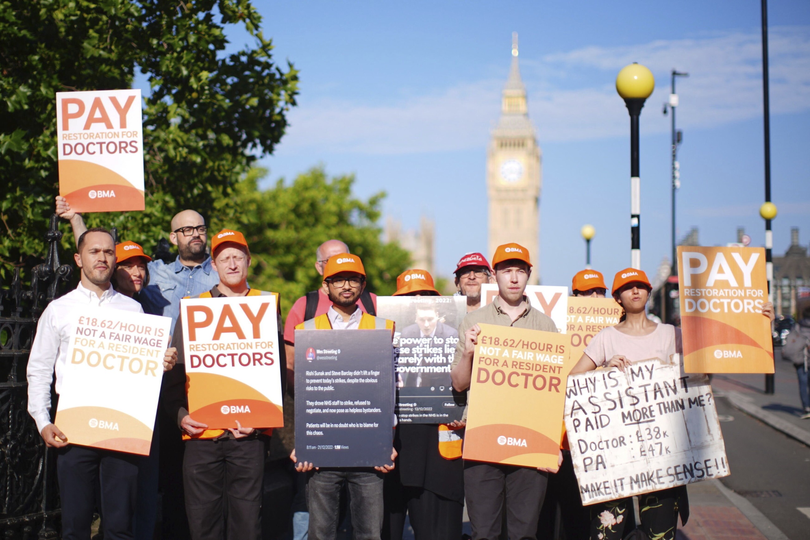 50,000 British doctors start 5-day strike over pay, health secretary warns agitators