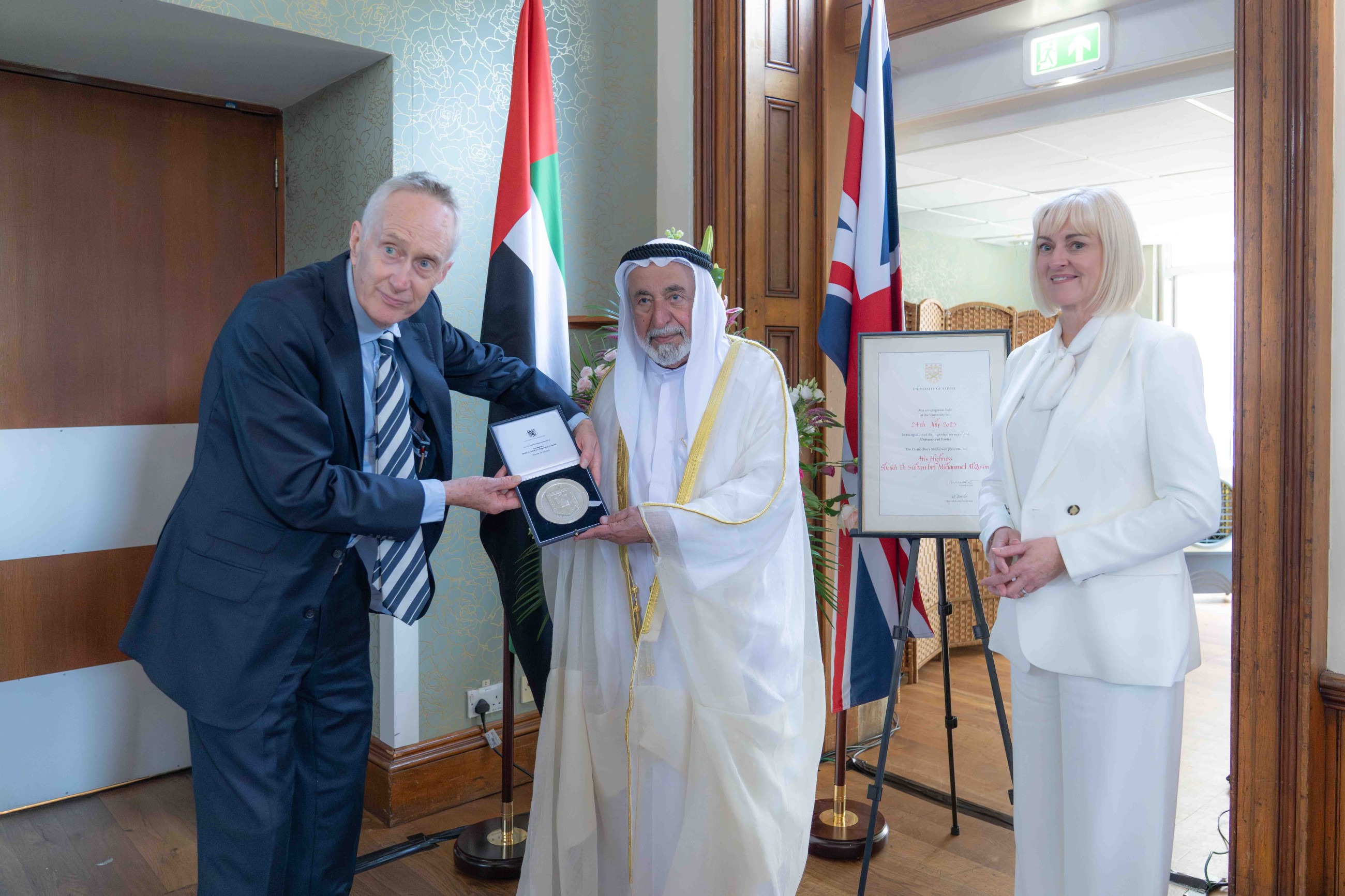 Sharjah Ruler Sheikh Sultan receives Exeter Medal, unveils Al Qasimi Building