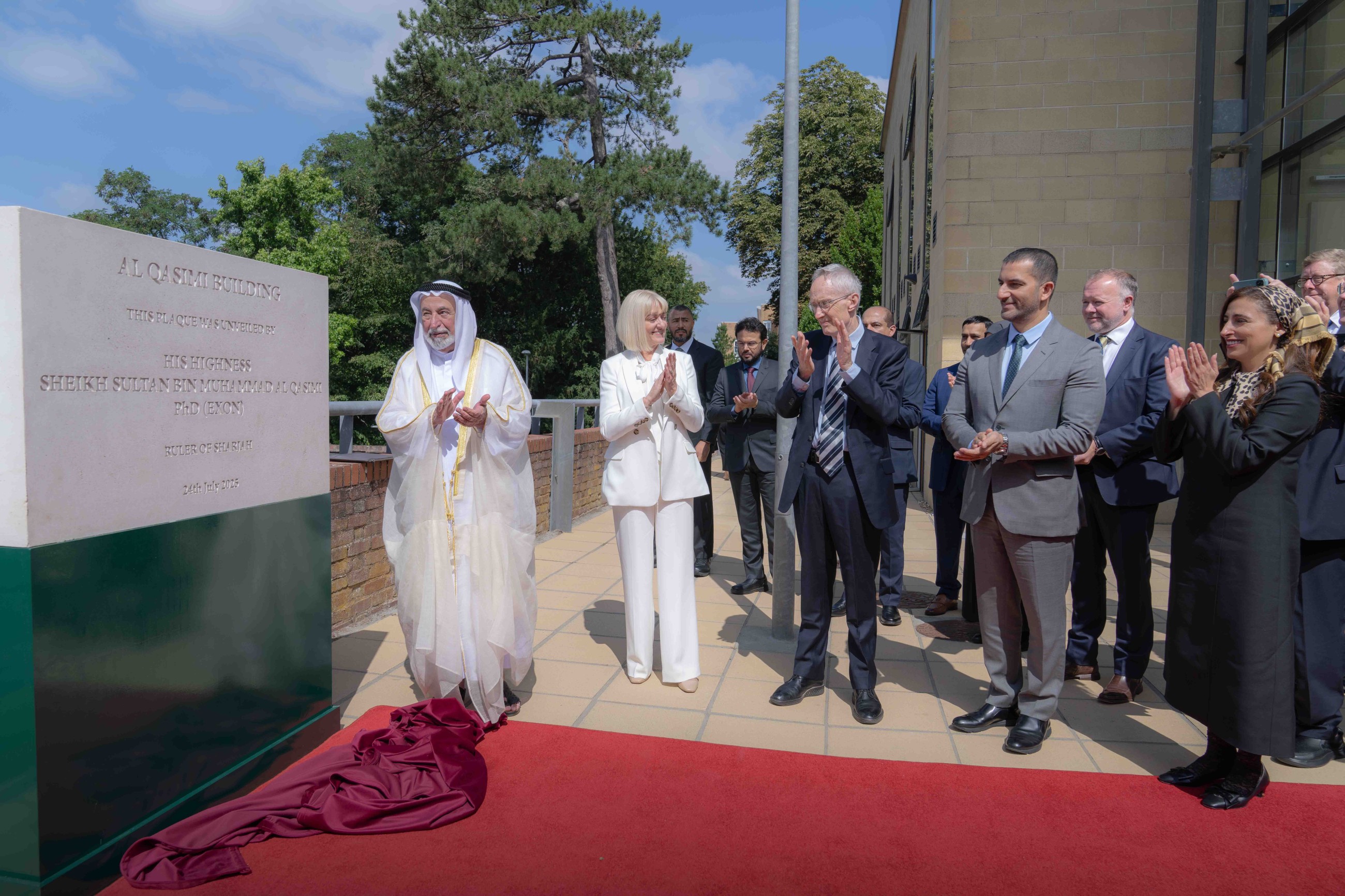 Sharjah Ruler Sheikh Sultan receives Exeter Medal, unveils Al Qasimi Building