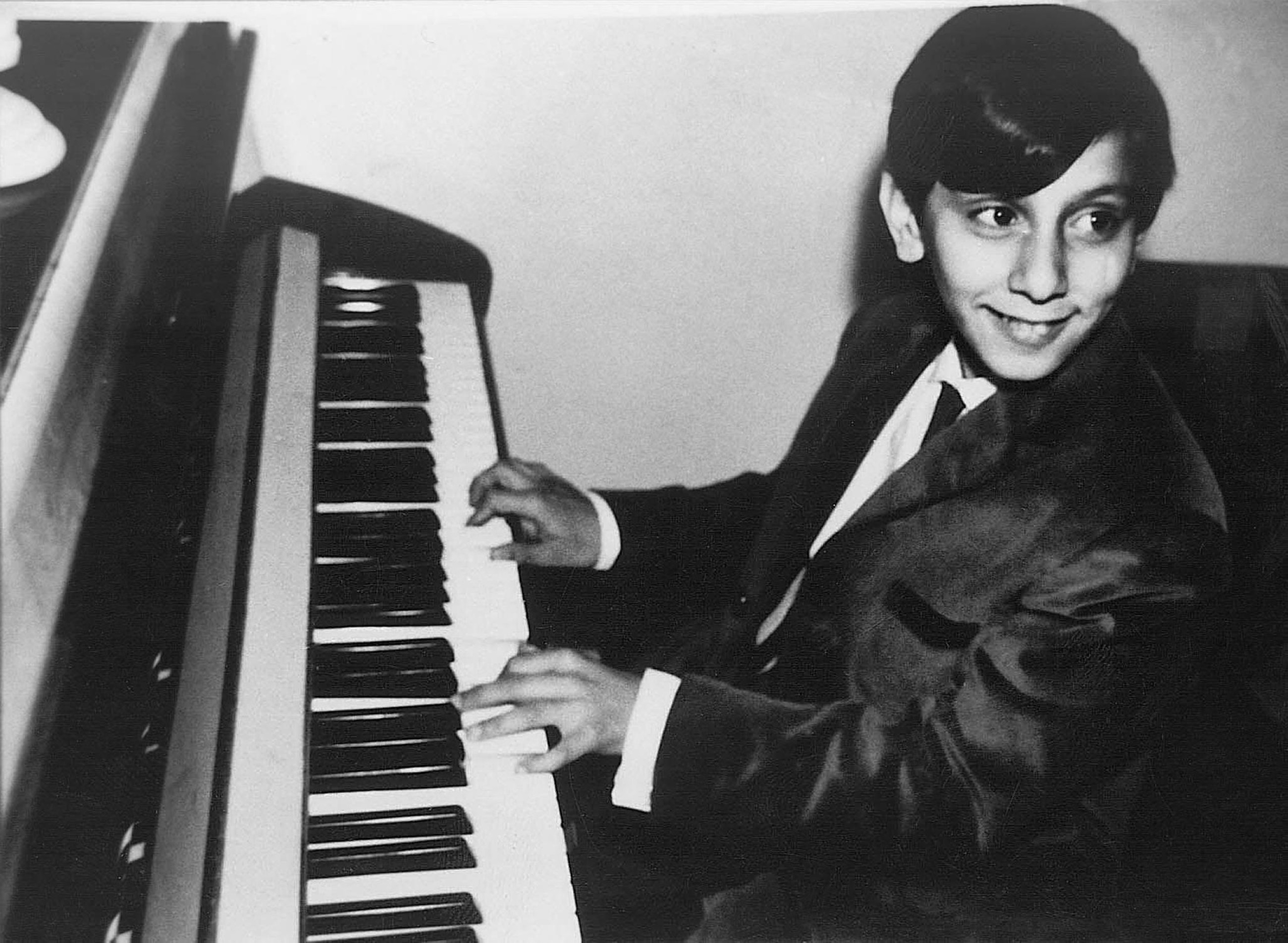 Ziad Rahbani, Lebanese composer and son of iconic singer Fayrouz, dies at 69