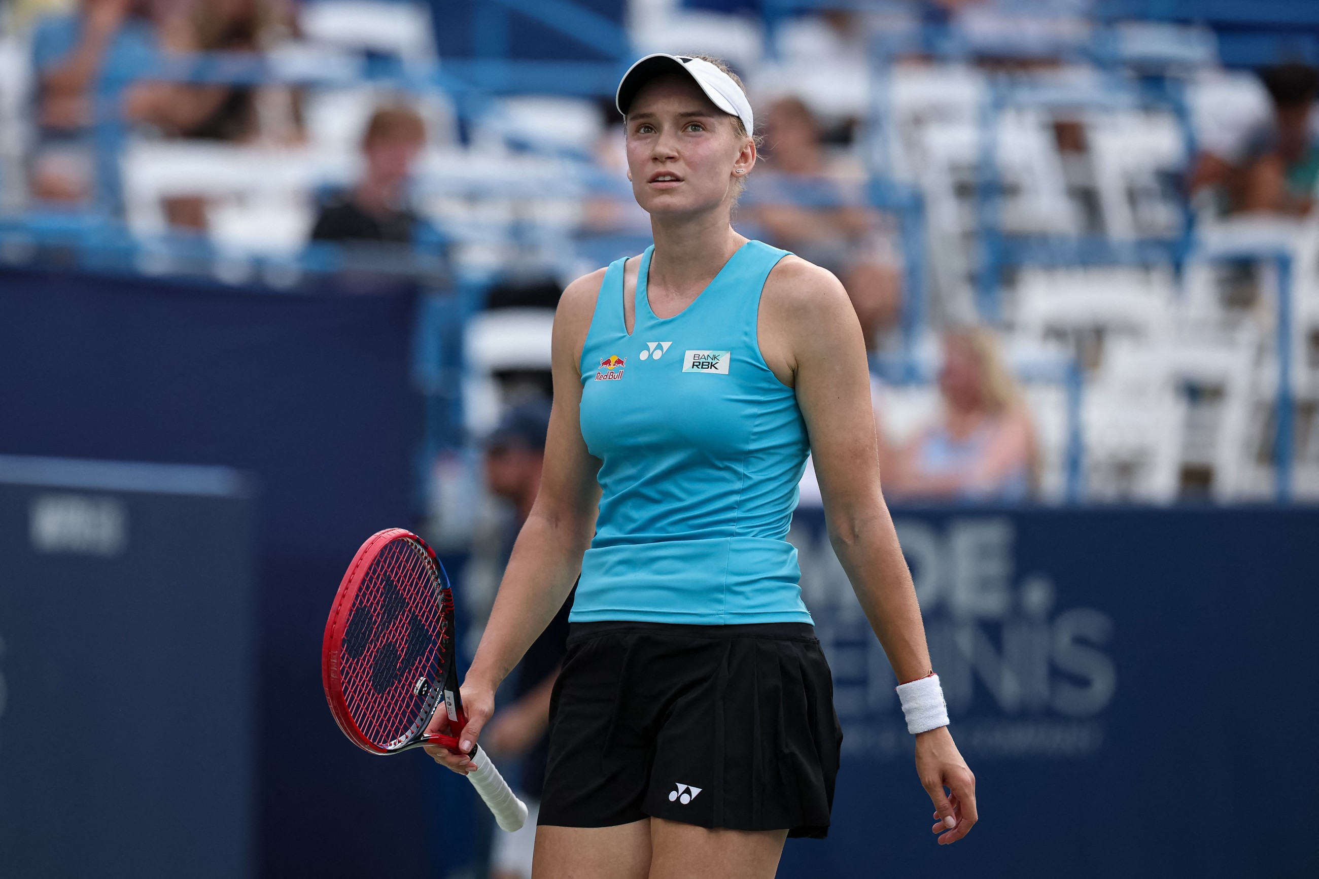 Top seed Fritz stumbles as Rybakina and Fernandez win at DC Open