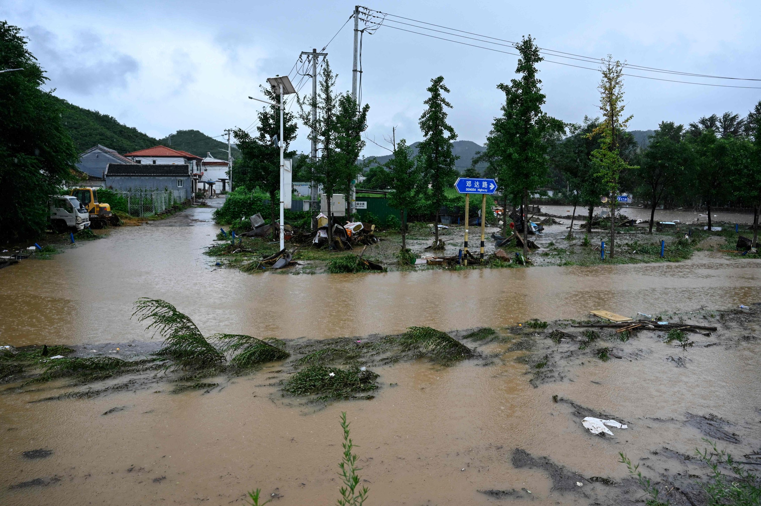 Heavy rains in northern China kill 4