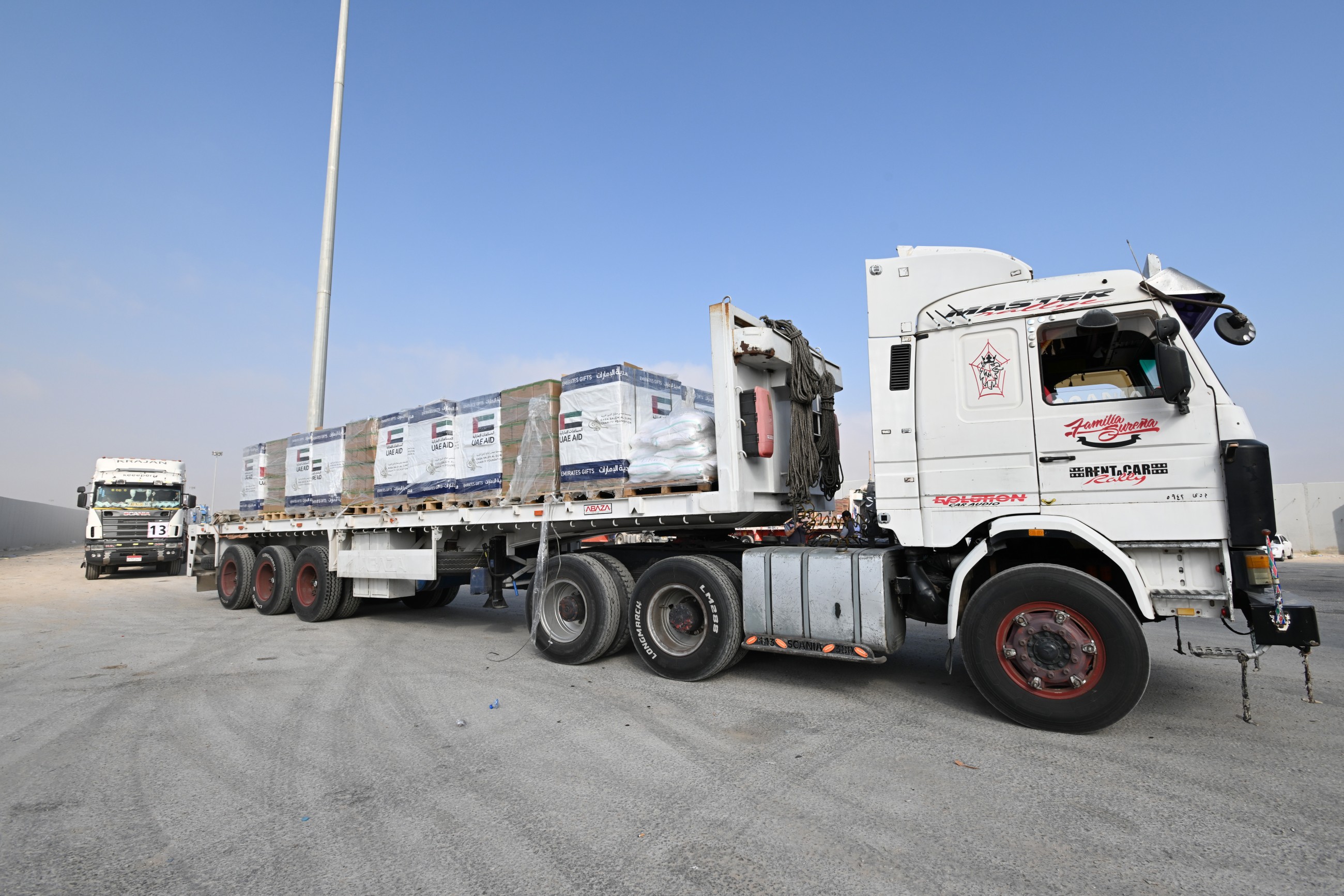 38 Emirati humanitarian aid trucks enter Gaza