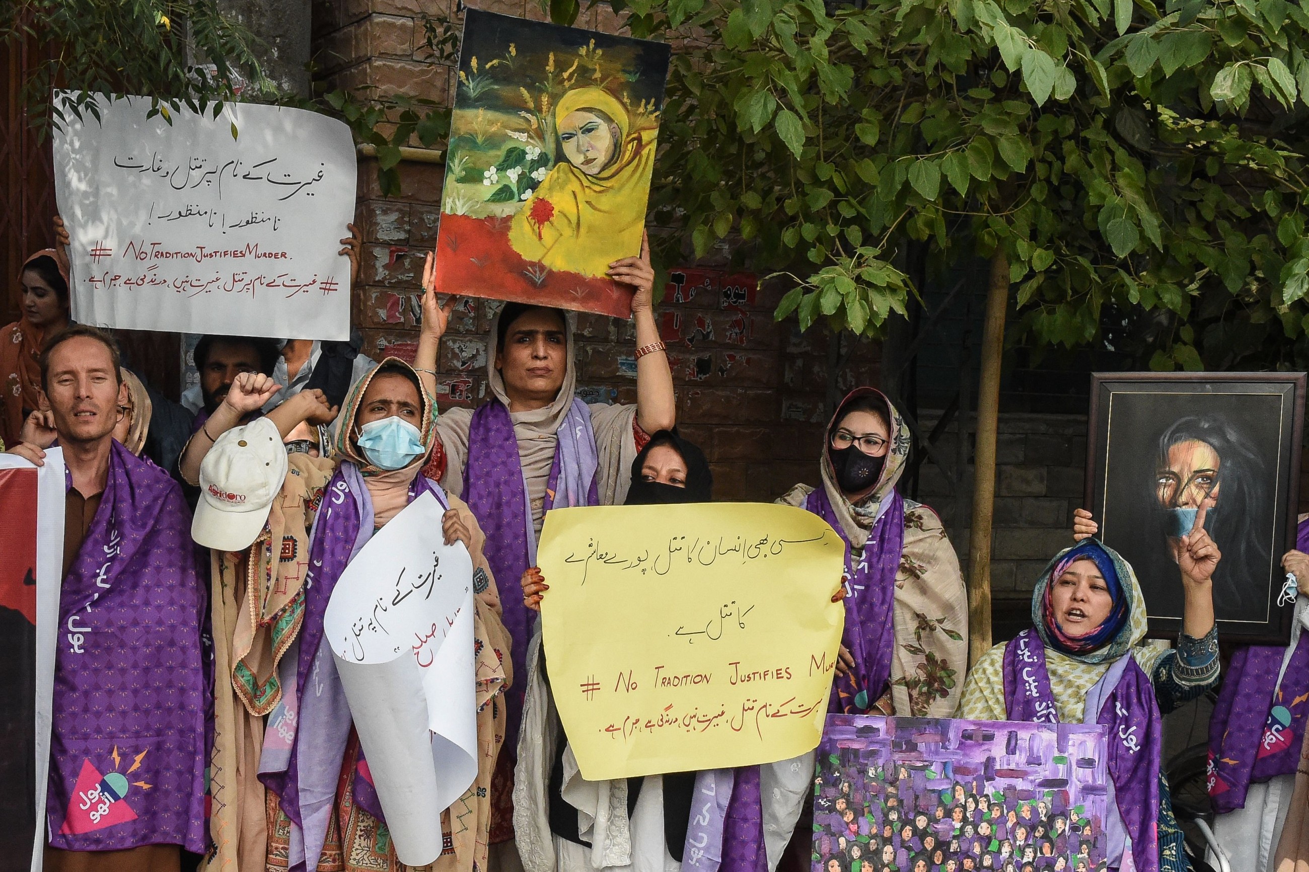 Viral 'honour' killing in southwest Pakistan triggers national outrage