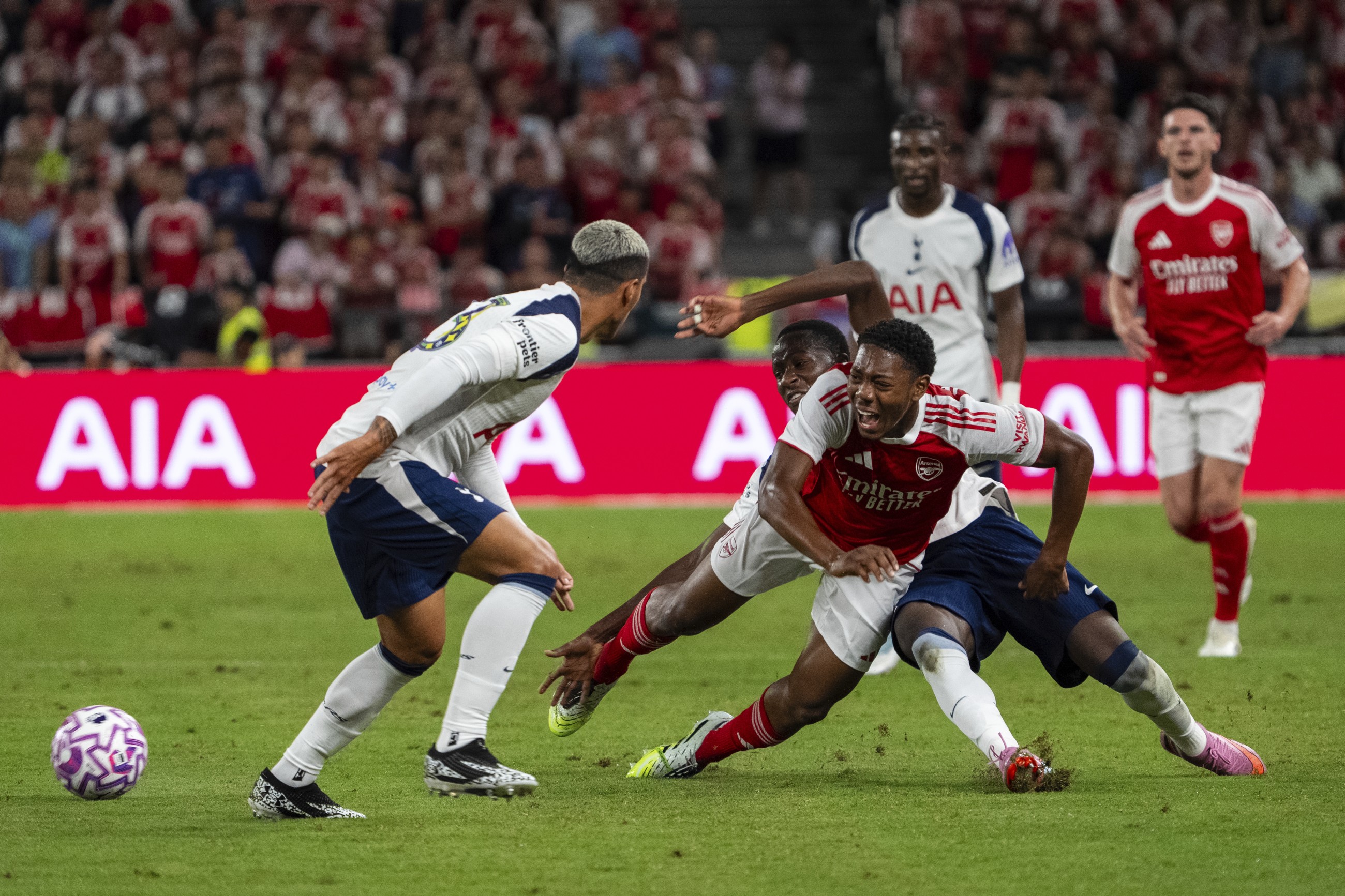 Sarr screamer gives Tottenham victory over Arsenal in Hong Kong