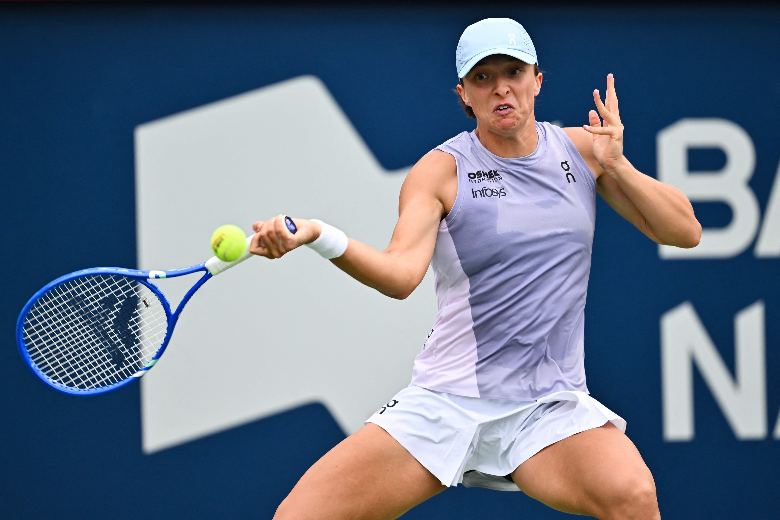 Swiatek cruises, Osaka battles; Bouchard bids adieu to tennis