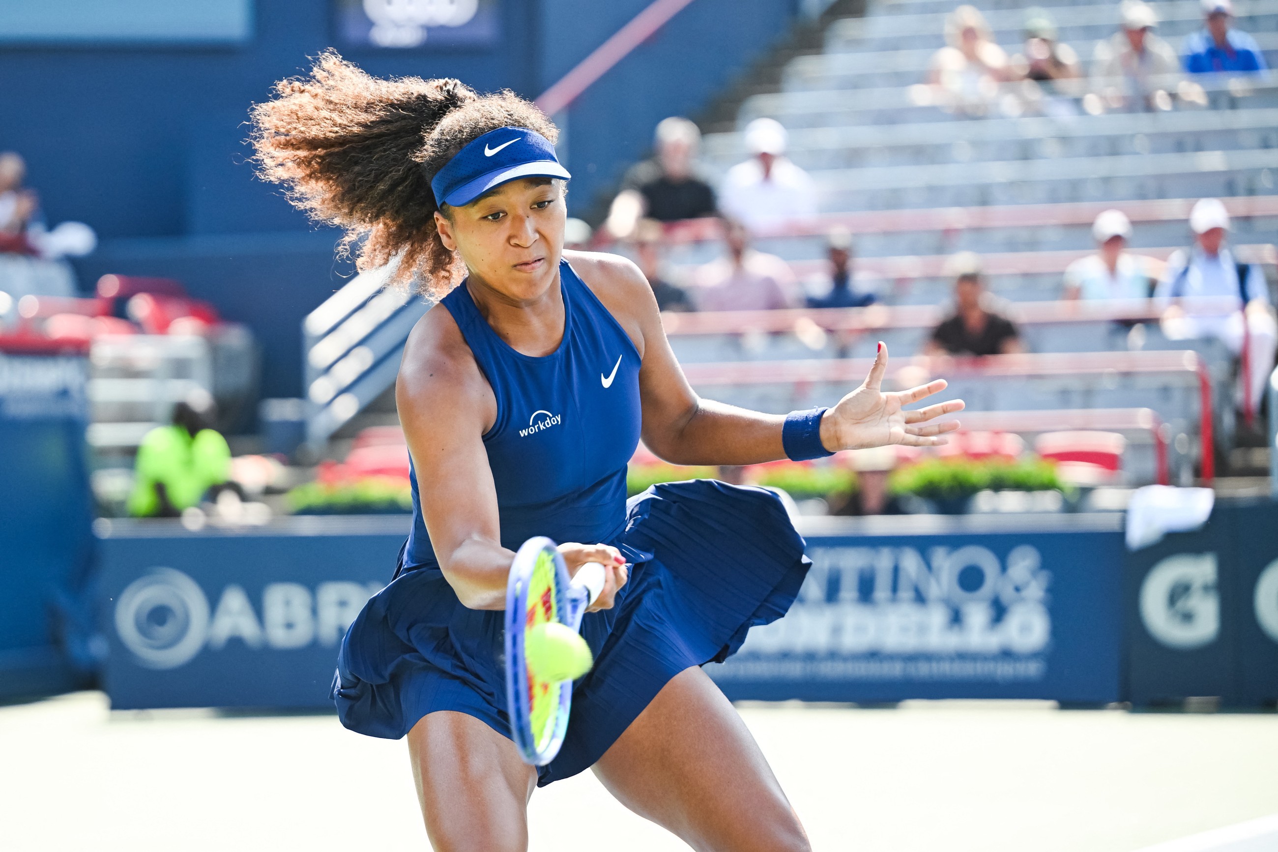 Swiatek cruises, Osaka battles; Bouchard bids adieu to tennis