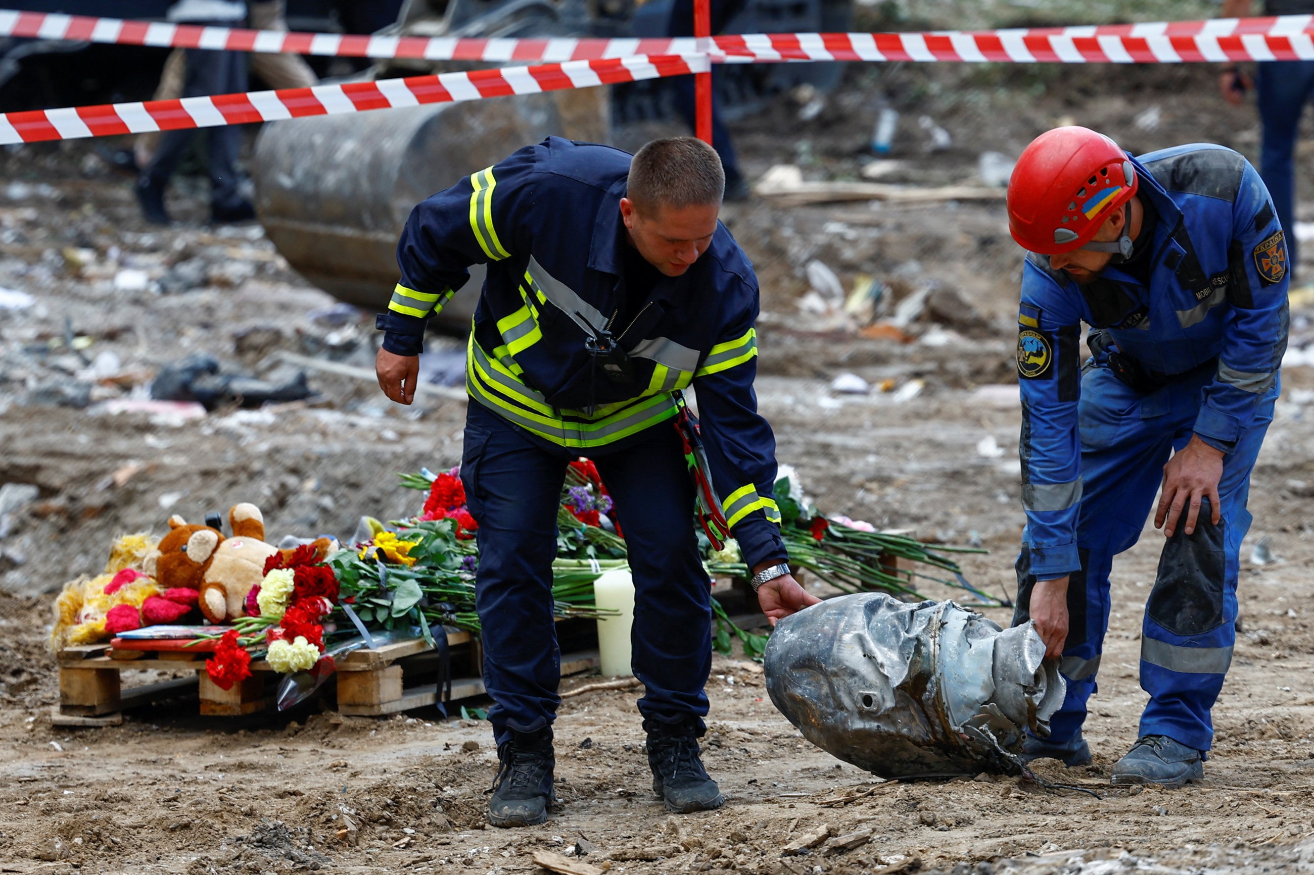 Kyiv mourns after deadliest attack in a year kills 31 people in Ukraine, including 5 children