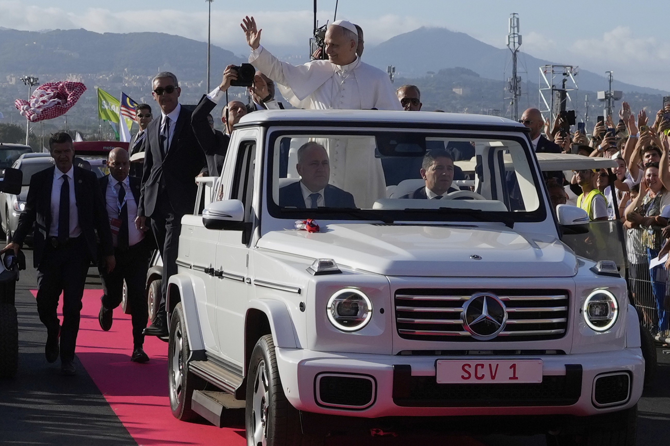 Pope’s ‘Jubilee of Youth’ closes with huge Rome mass
