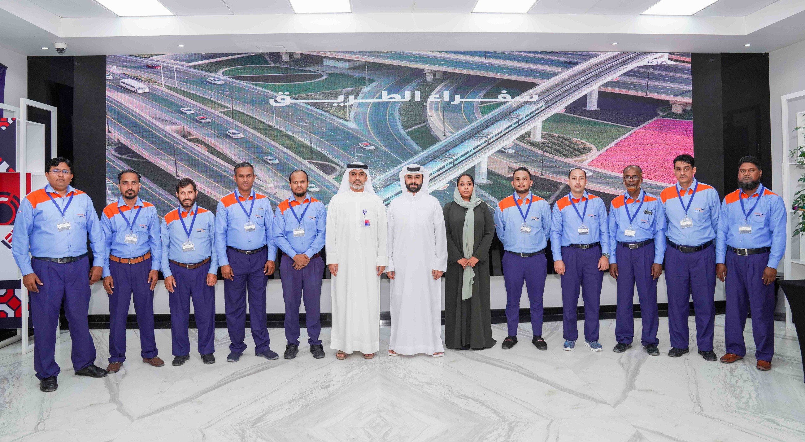 Dubai taxi drivers honoured for professional conduct