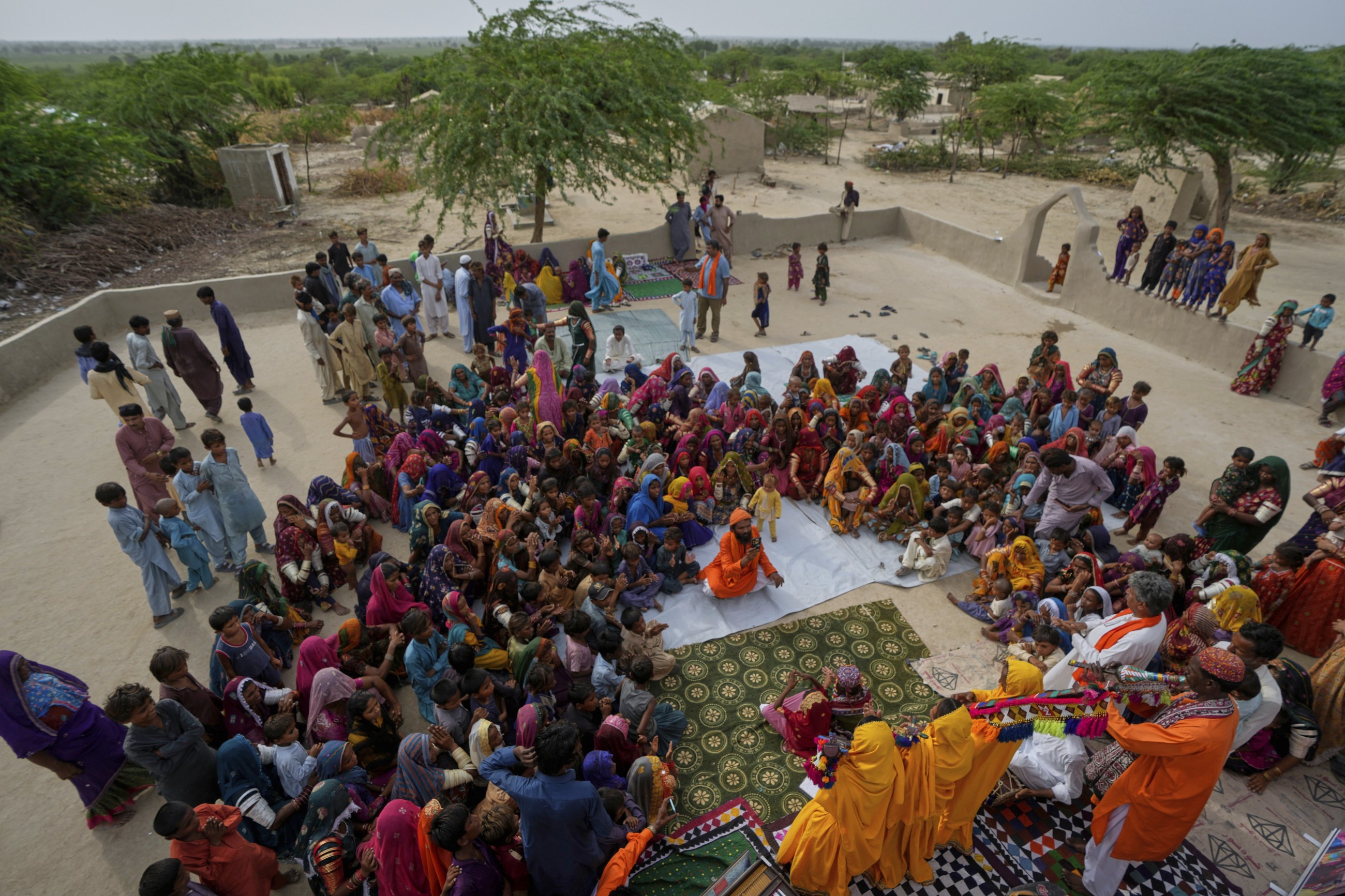 Pakistani musicians use folk songs to raise climate change awareness