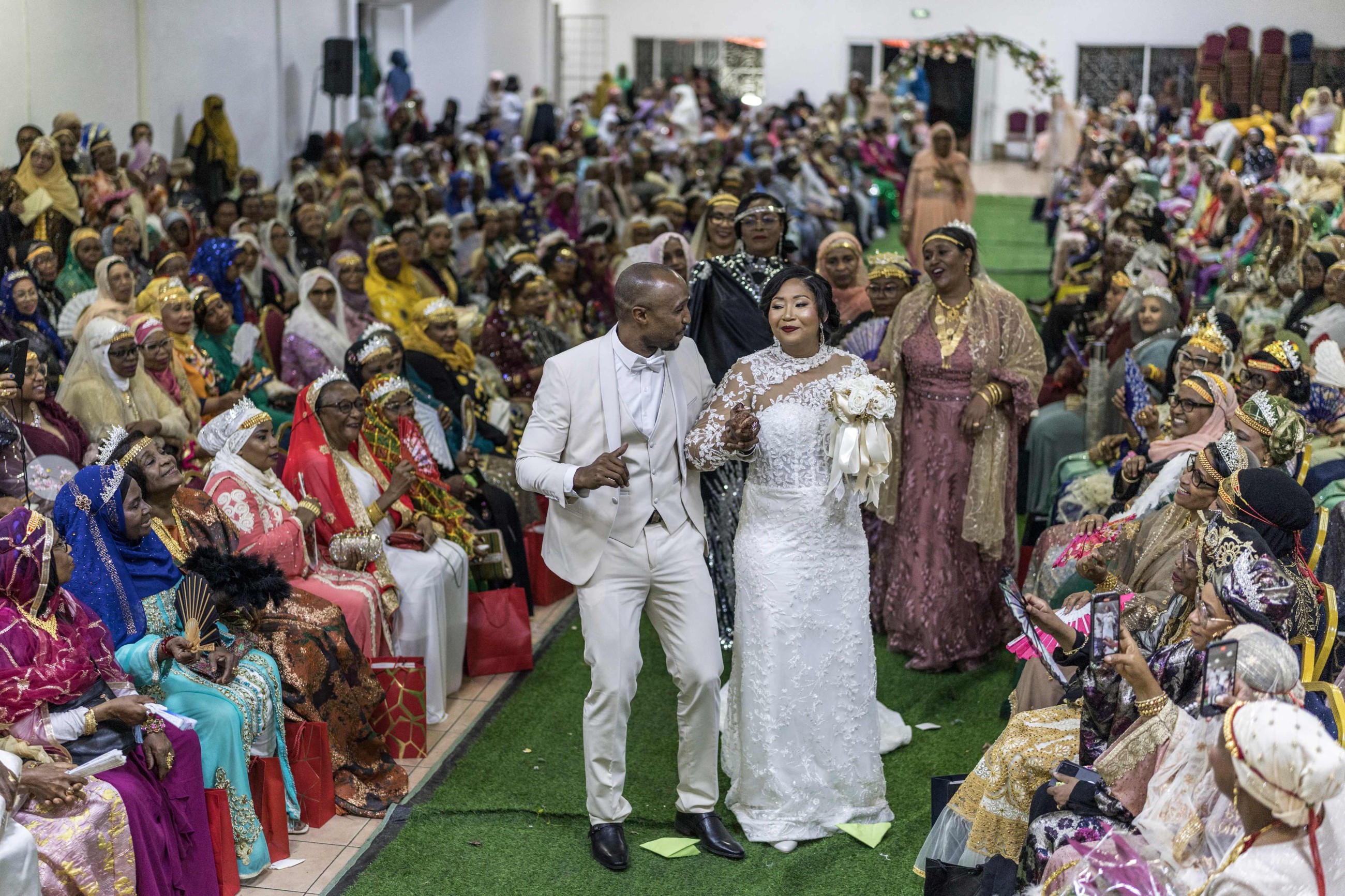 Lavish 'Grand Mariage' weddings celebrate Comoros tradition, society