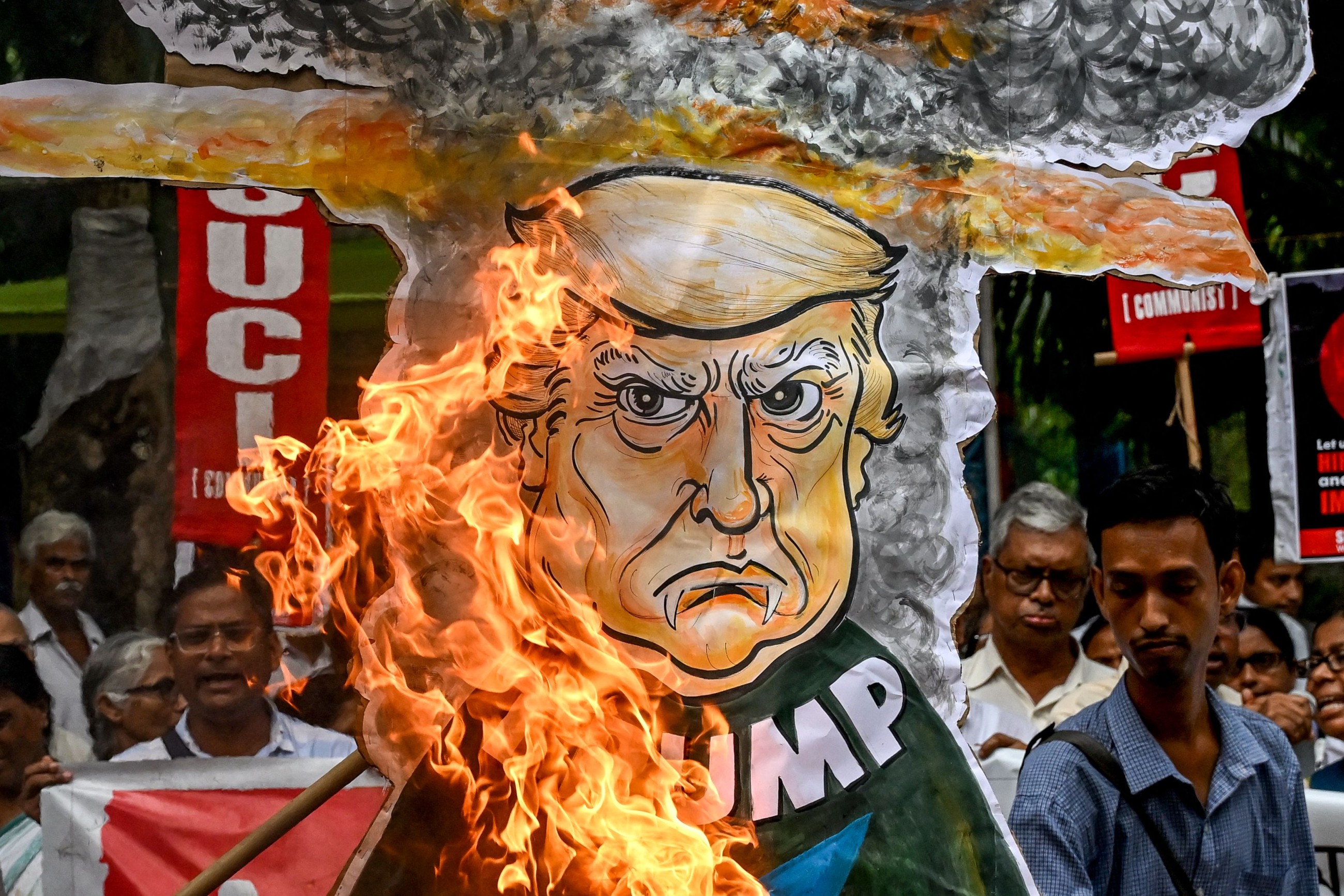 Trump imposes additional 25% tariff on goods from India
