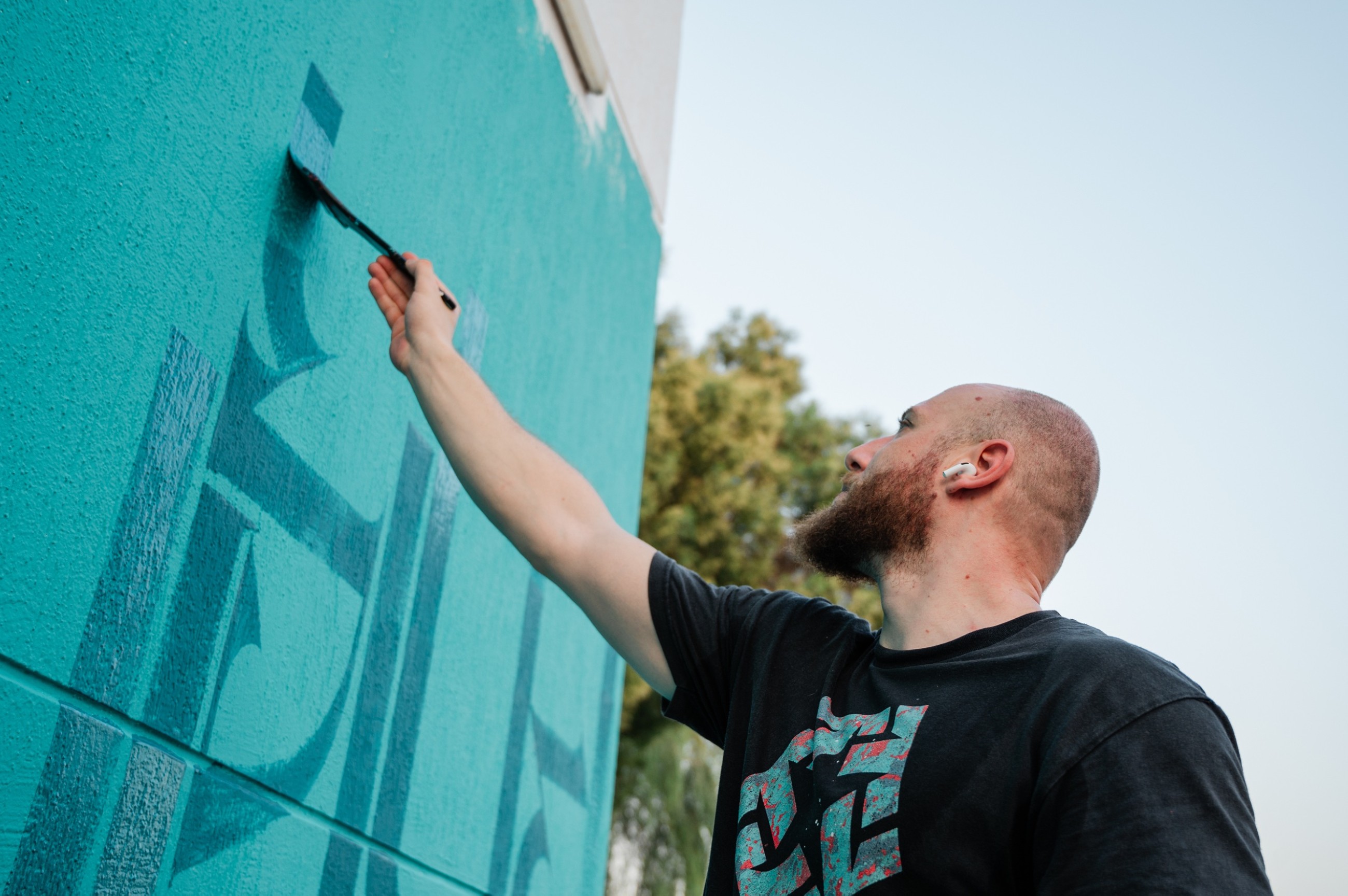 Mural, mural on the wall makes Dubai the prettiest city of all