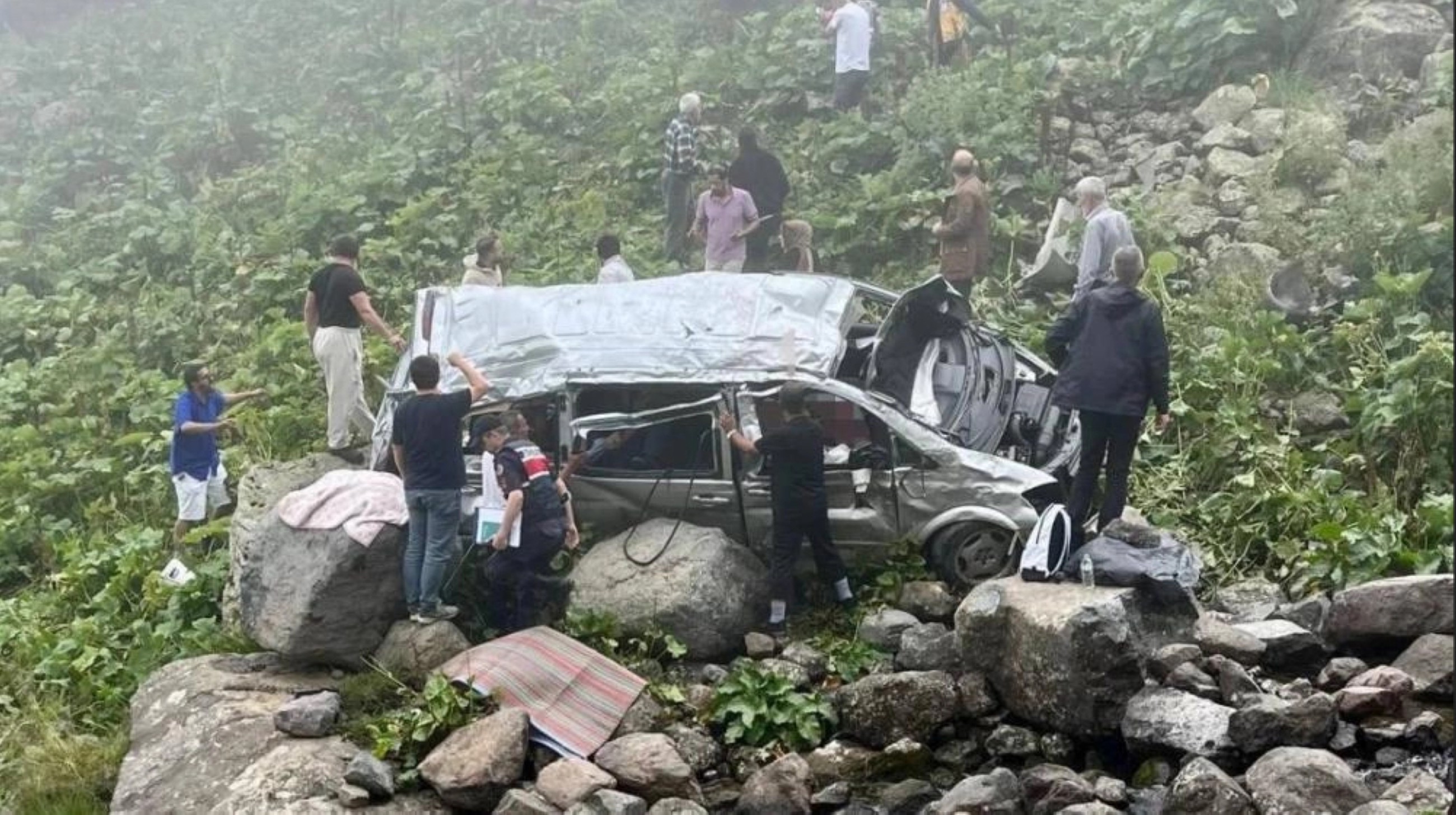 2 Emiratis die, 3 others injured in Turkey after tour bus falls into valley