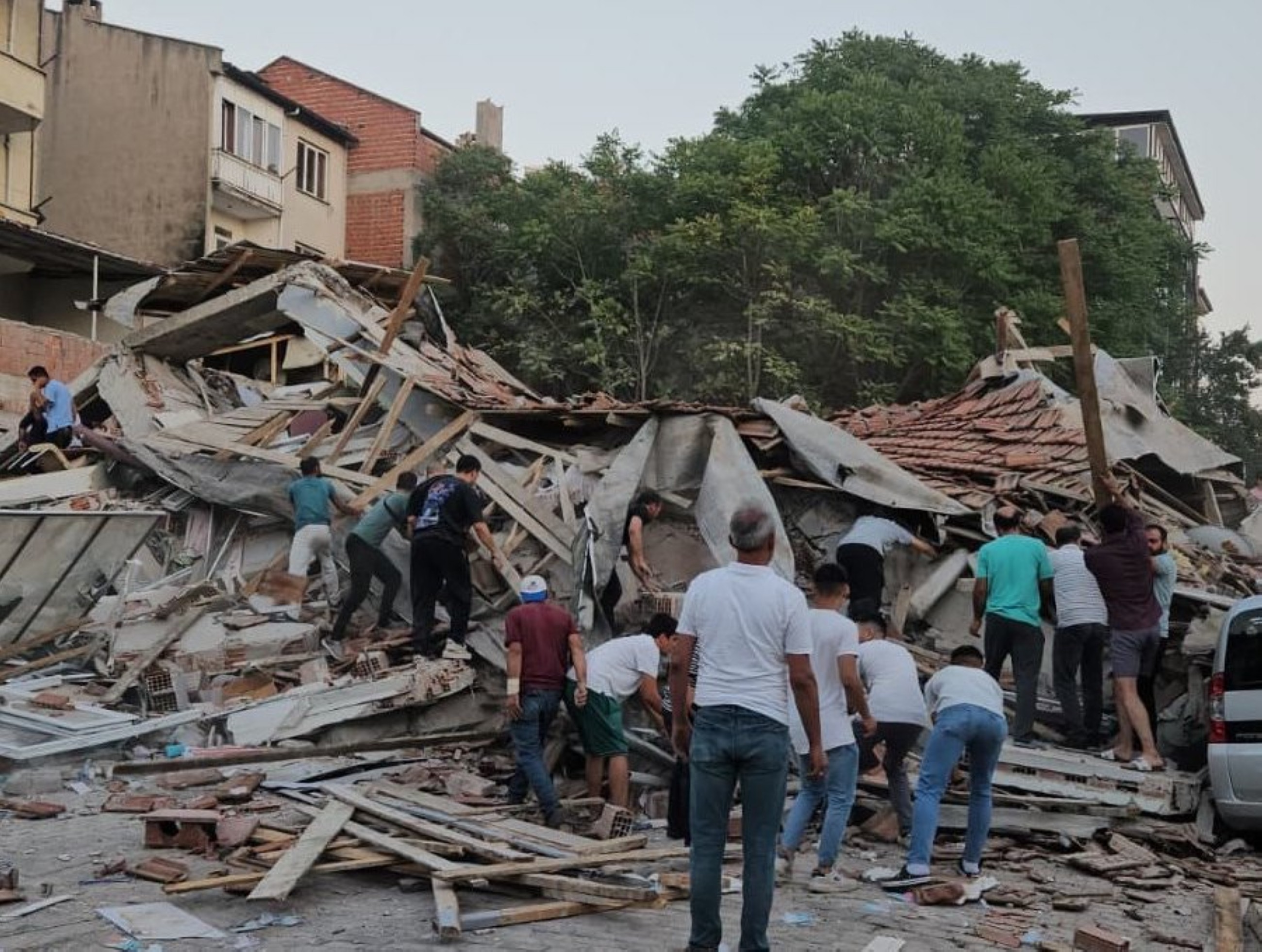 VIDEO: Magnitude 6.1 earthquake hits Turkey, tremors felt in Istanbul