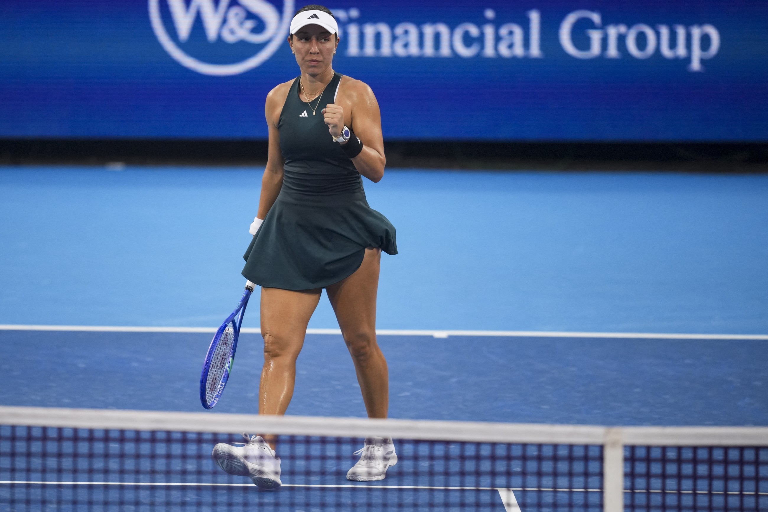 Alcaraz beats Medjedovic as Cincinnati washout leaves Zverev and Pegula stranded mid-match