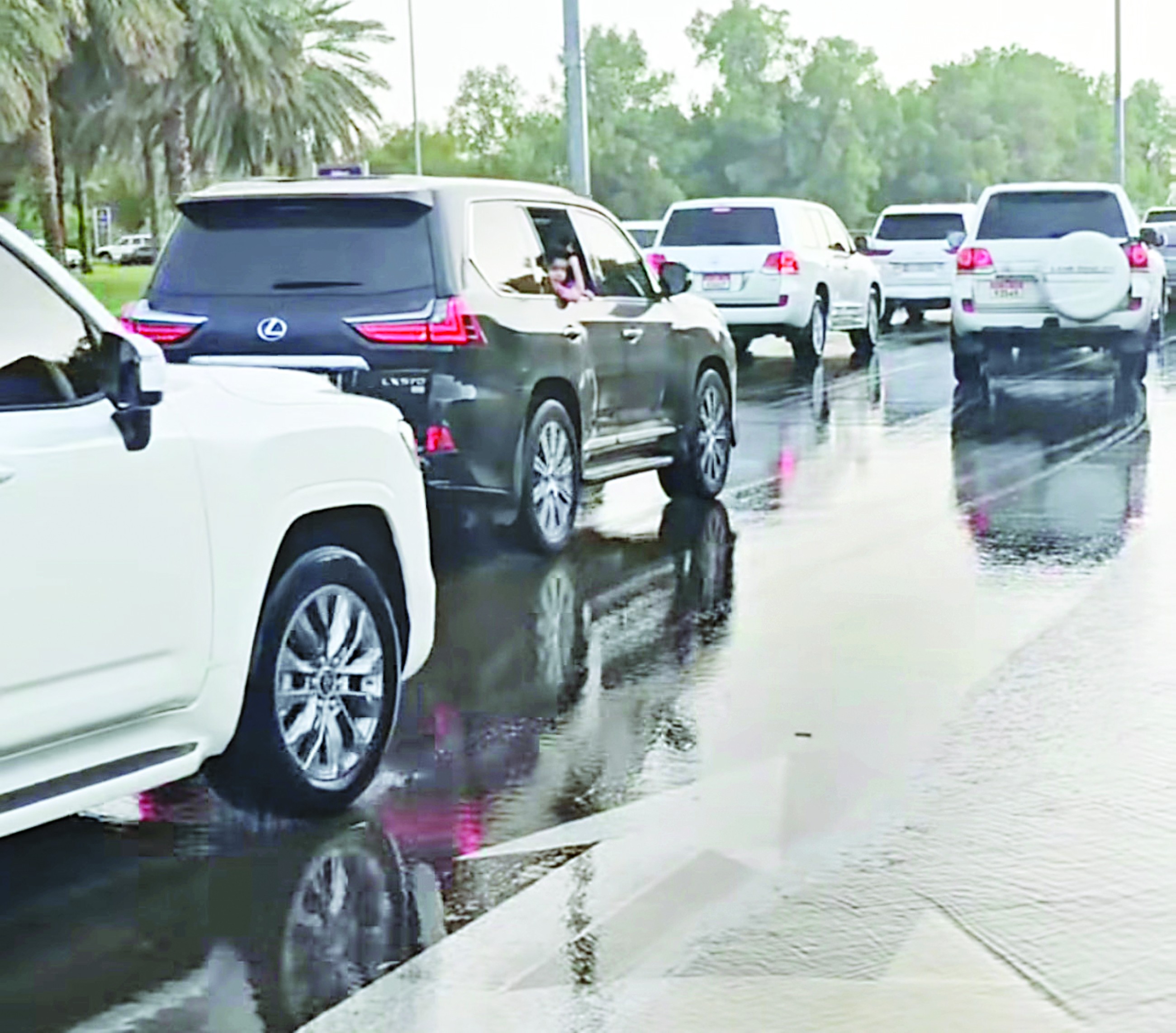 Heatwave could grip UAE for nearly a month, says official
