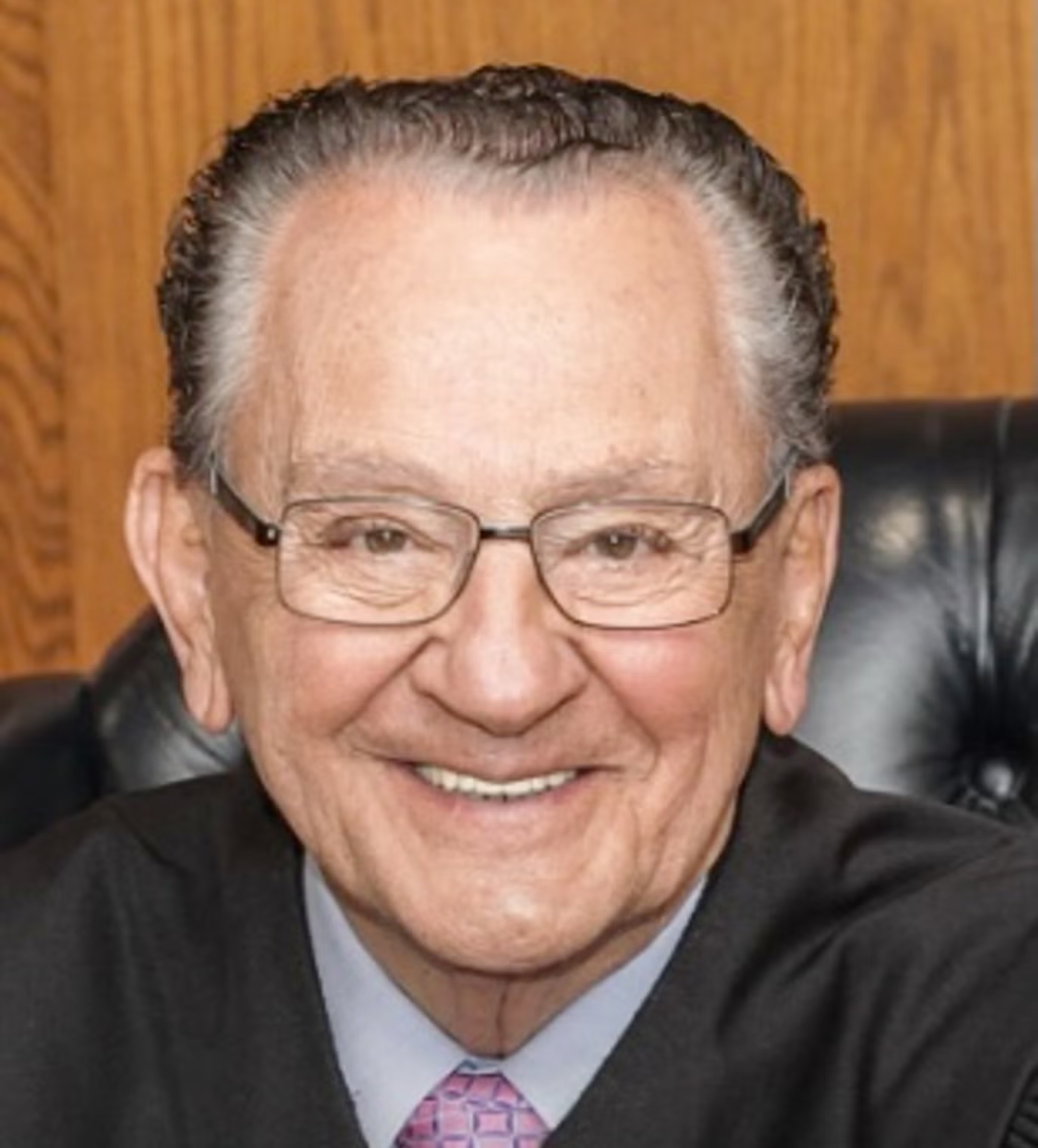 ‘World’s nicest judge’ Frank Caprio dies at 88 after pancreatic cancer battle