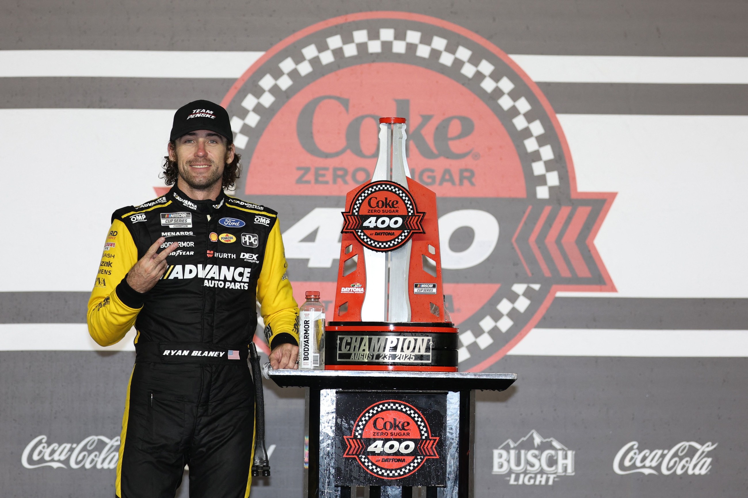 Ryan Blaney wins thrilling NASCAR regular-season finale at Daytona