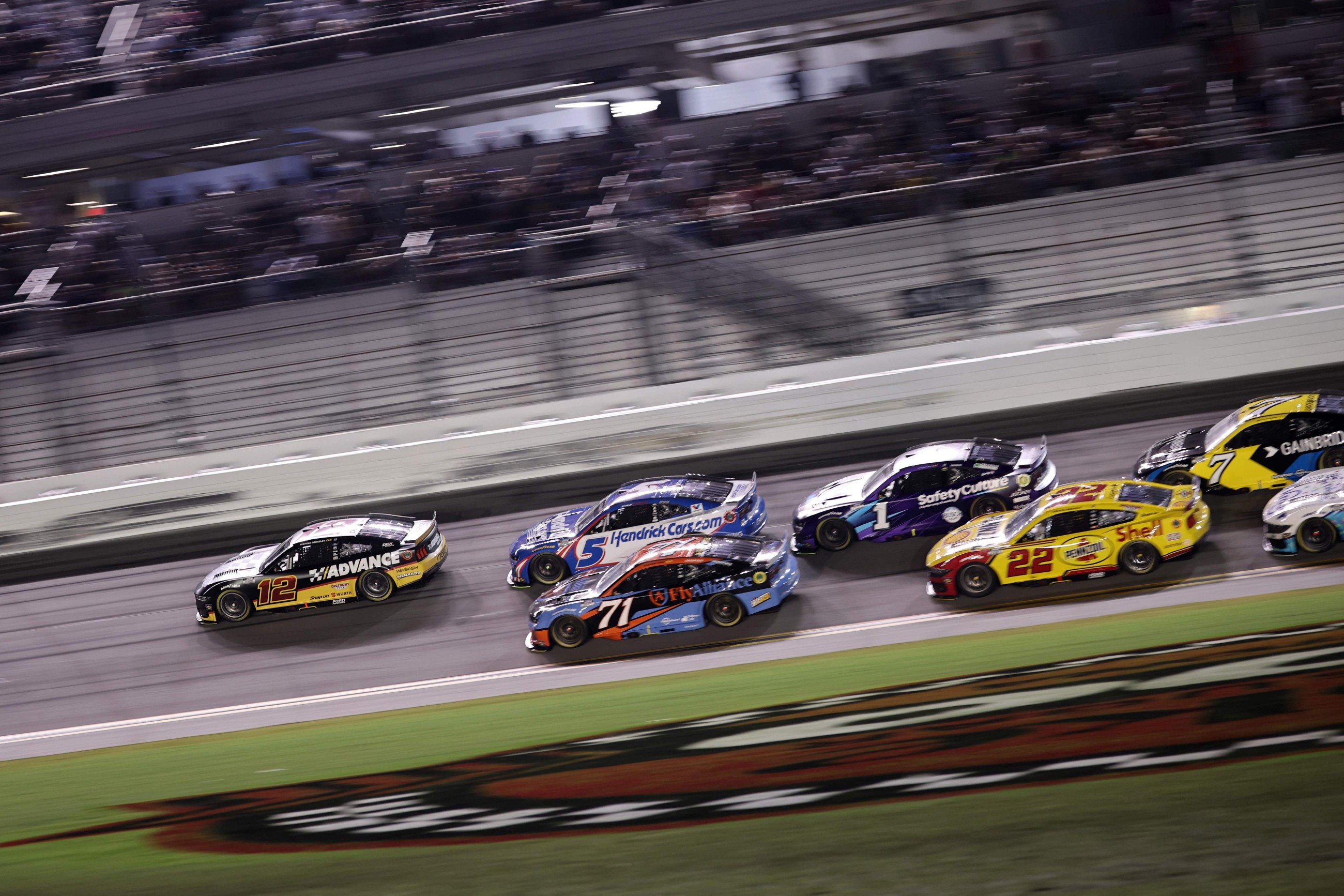 Ryan Blaney wins thrilling NASCAR regular-season finale at Daytona