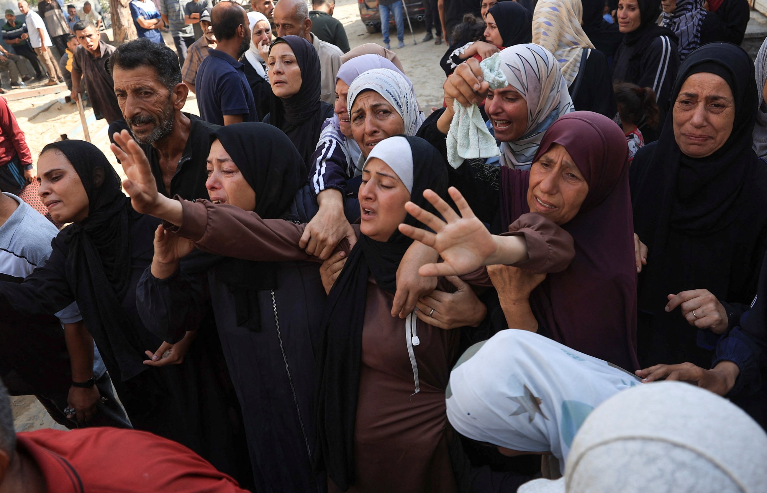 64 Palestinians martyred in Gaza within 24 hours