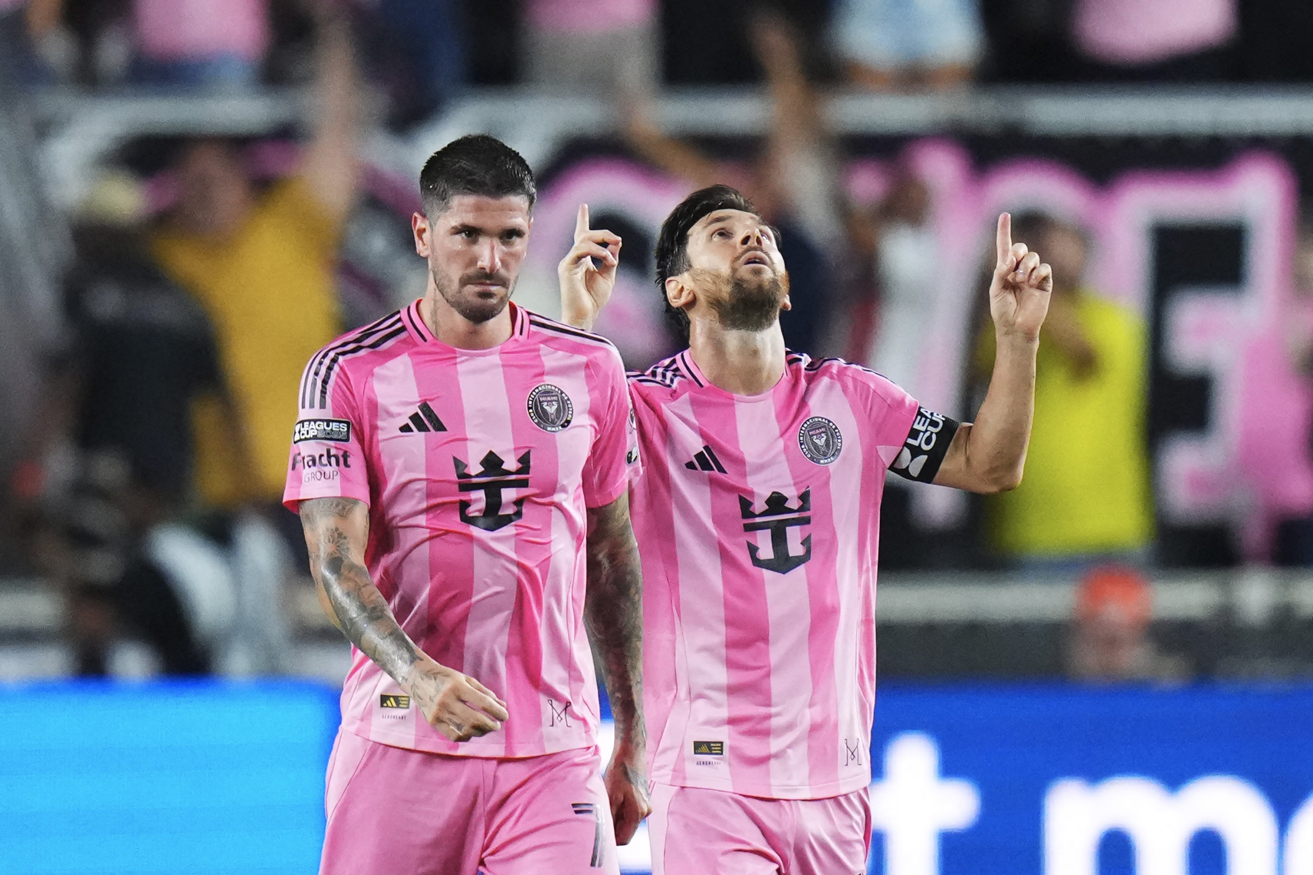 Messi brace propels Miami into Leagues Cup final