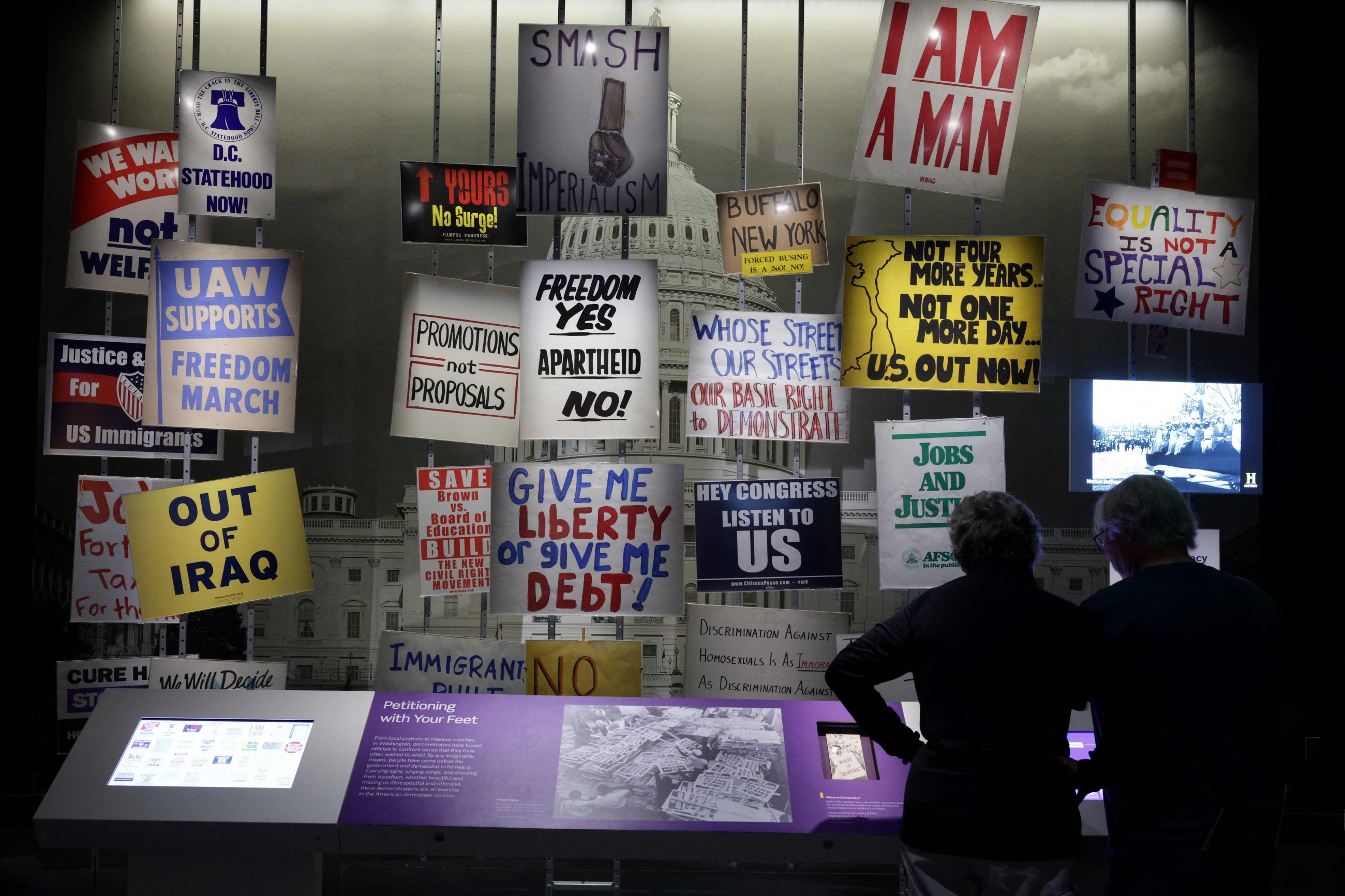 A walk through a Smithsonian museum explores the complexity of America’s past