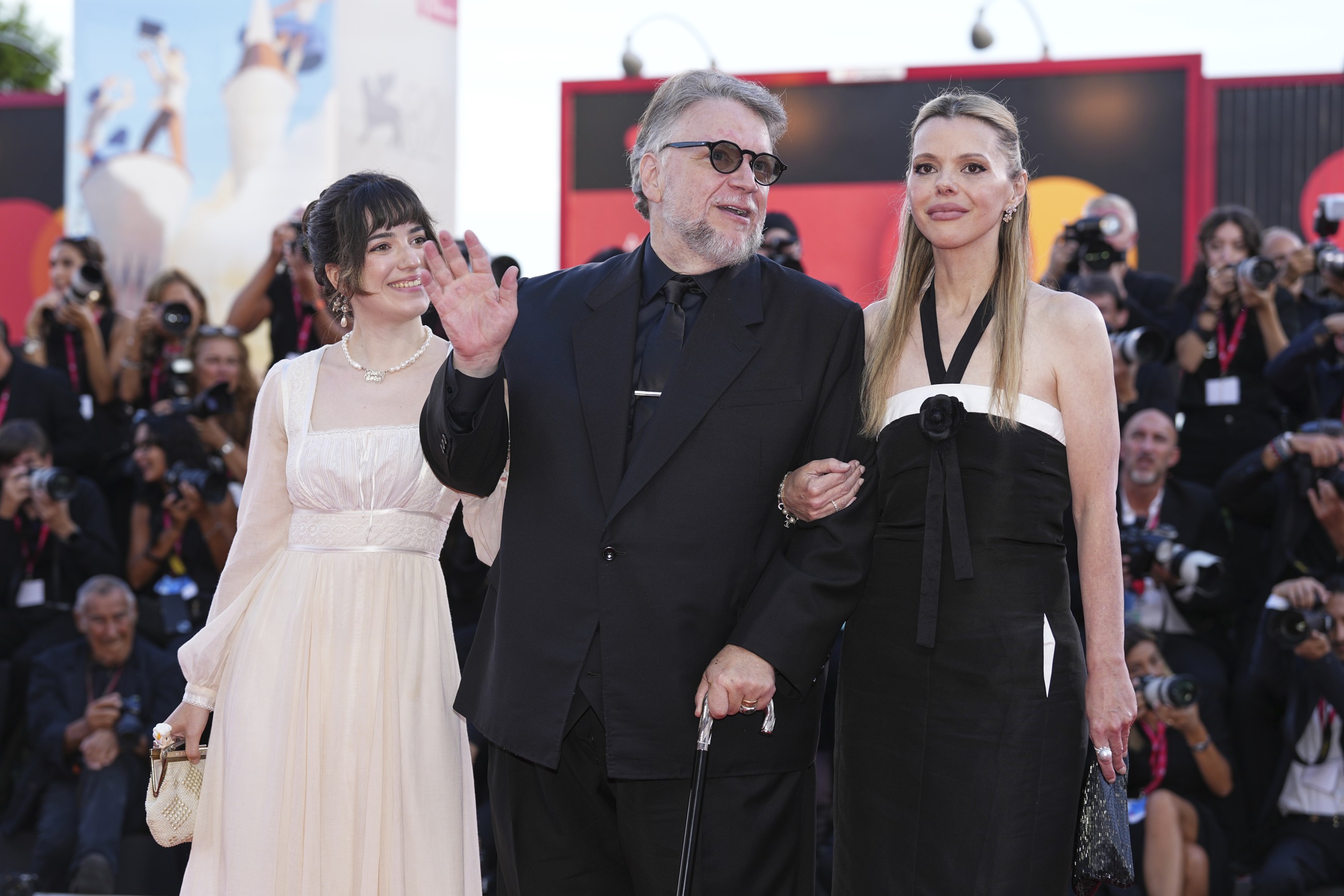 Del Toro liefert sein Monster „Frankenstein“ in Venedig ab