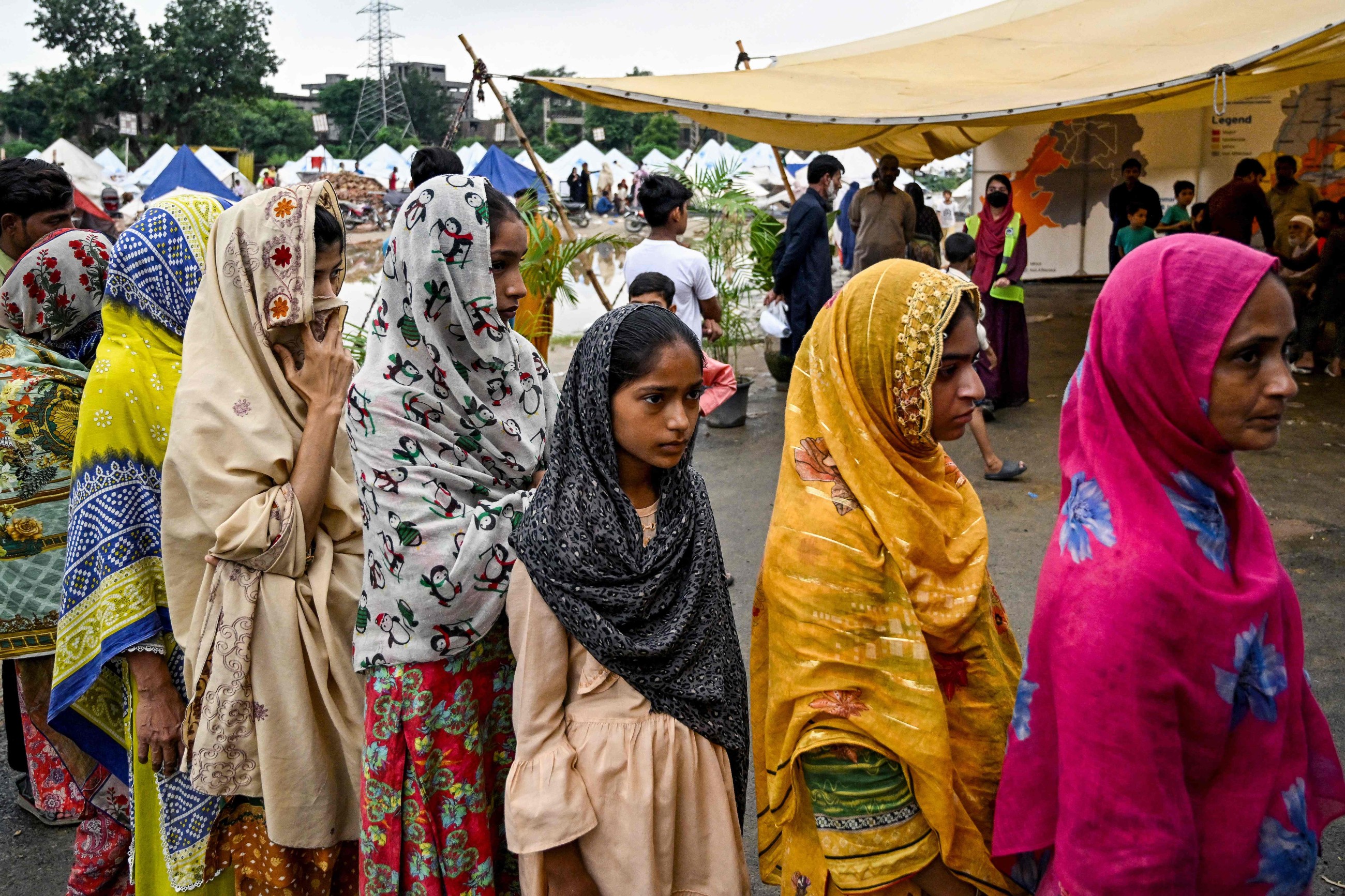 Floods leave women struggling in Pakistan's relief camps