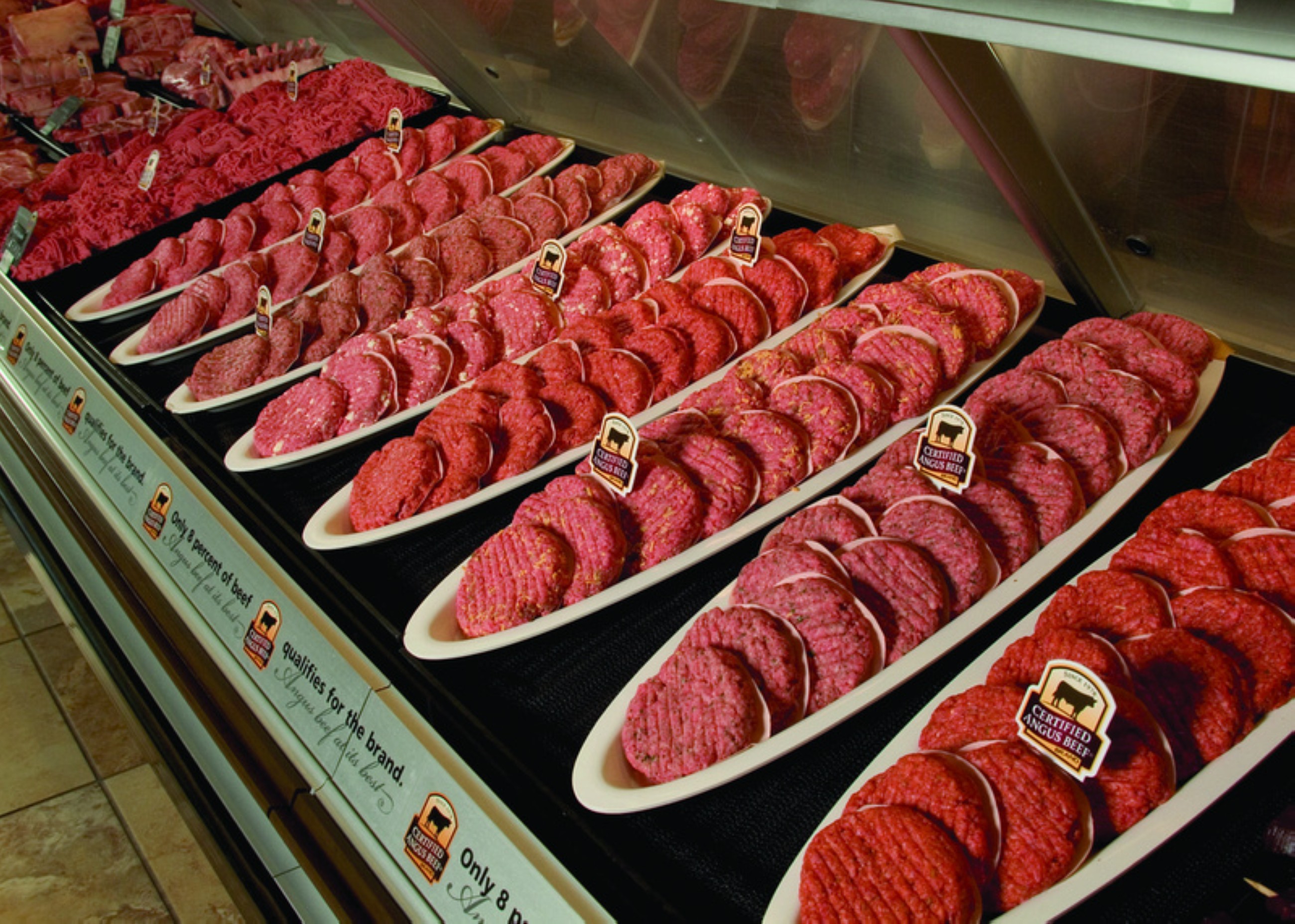 Fili poultry and organic meat from Ektifa are now available on Zabehaty app