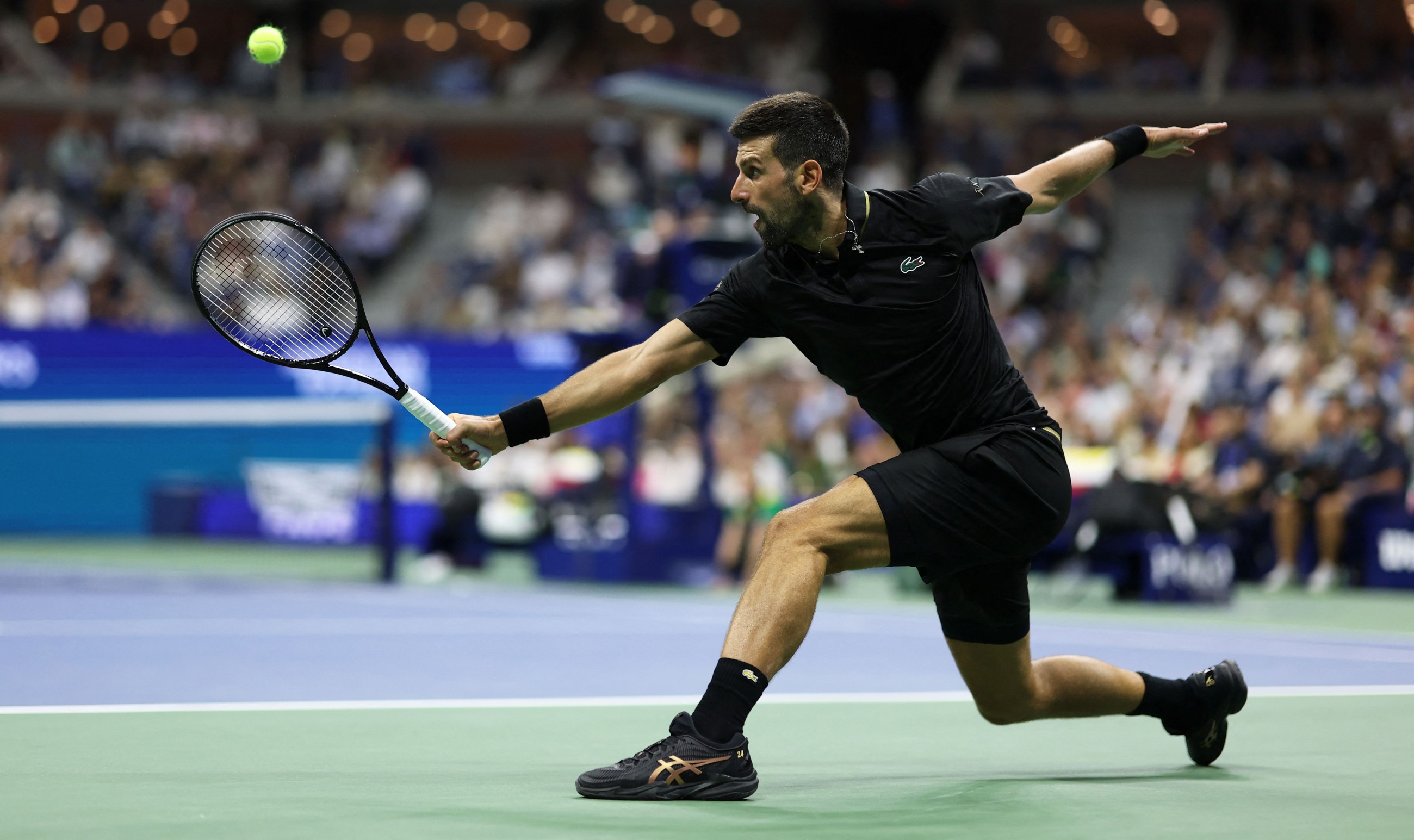 De Minaur, Alcaraz and Djokovic stroll into US Open quarters as Sabalenka, Vondrousova sail