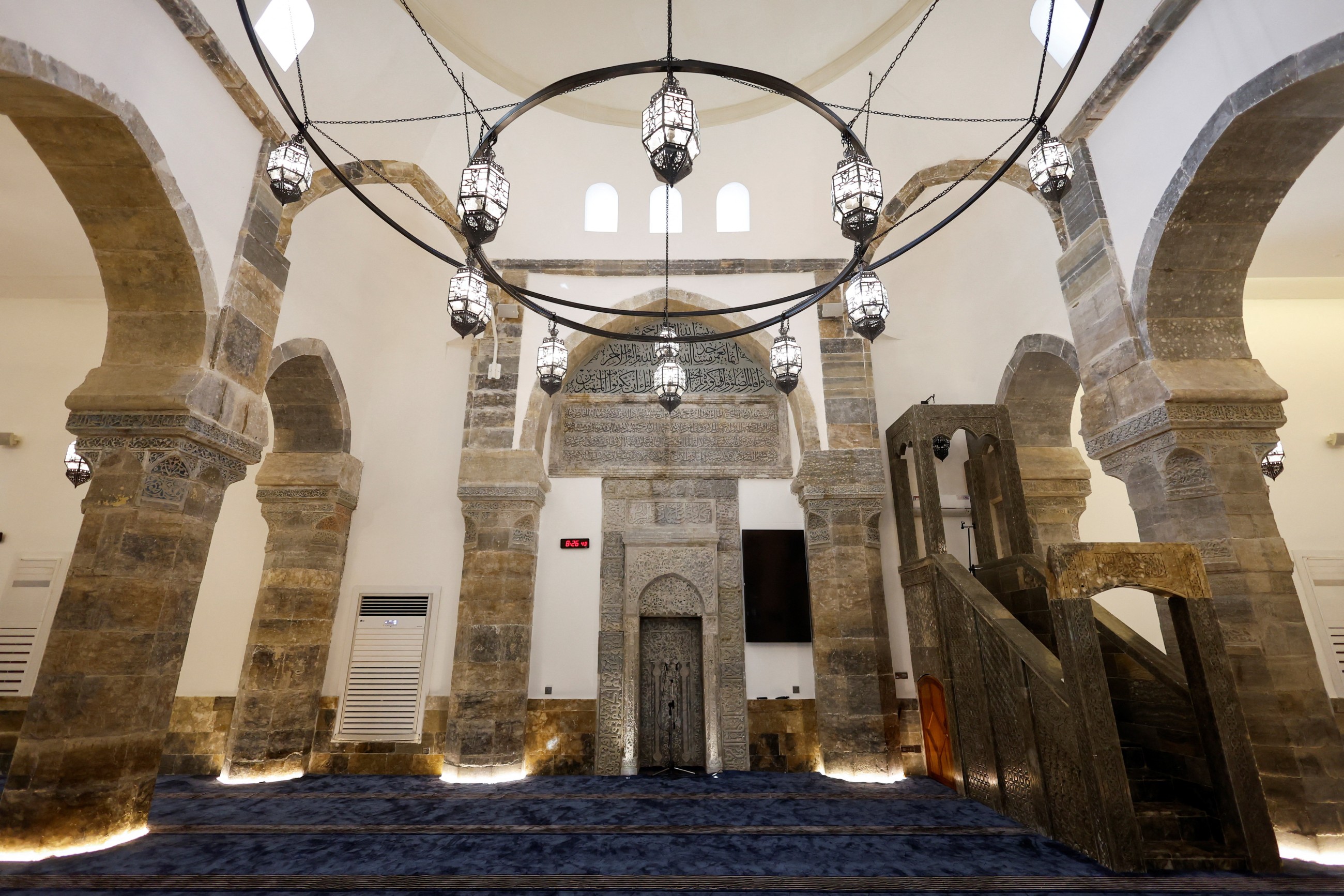 Iraq reopens historic mosque in Mosul after 8 years