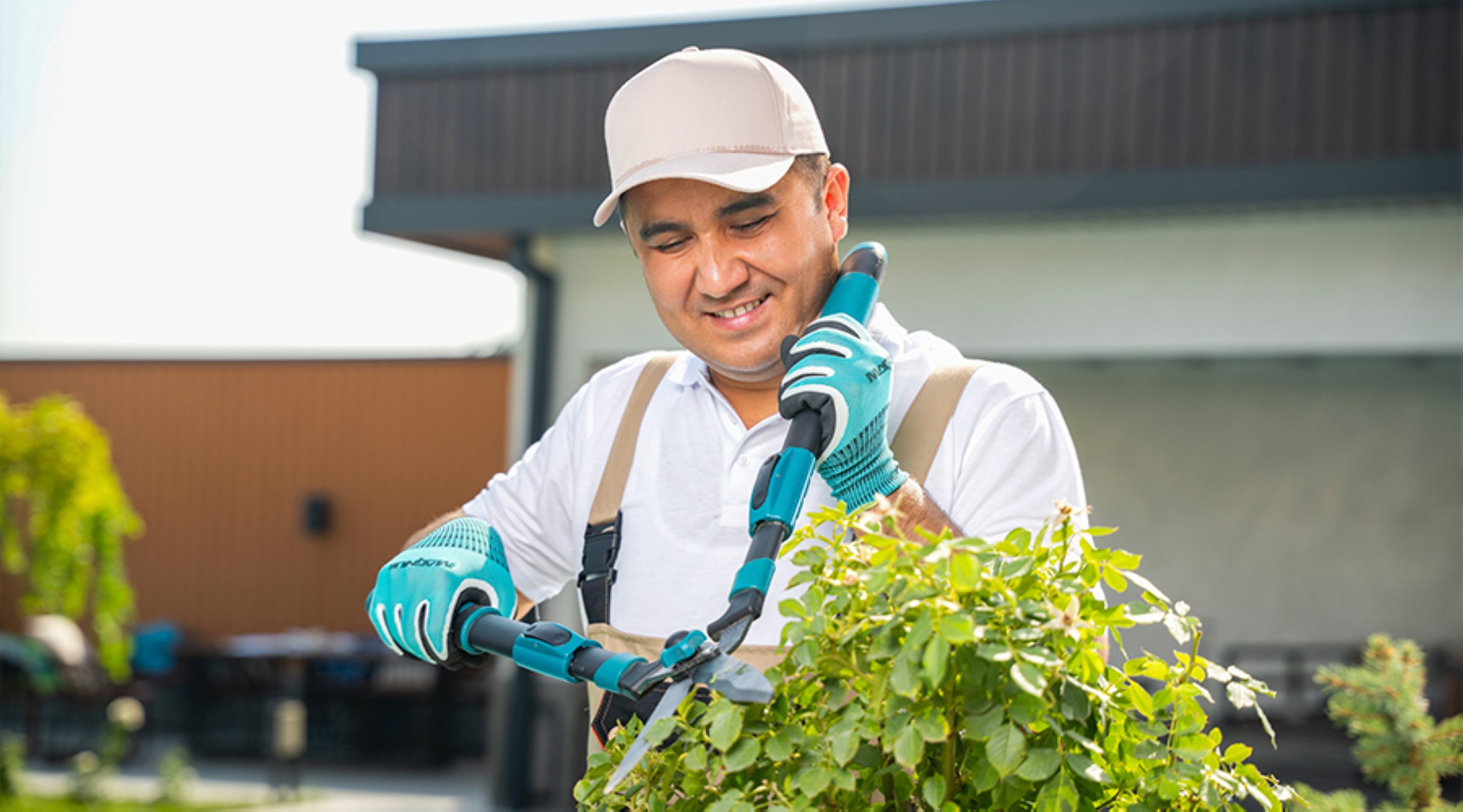 YourService: 8 out of 10 find the right specialist in 24 hours