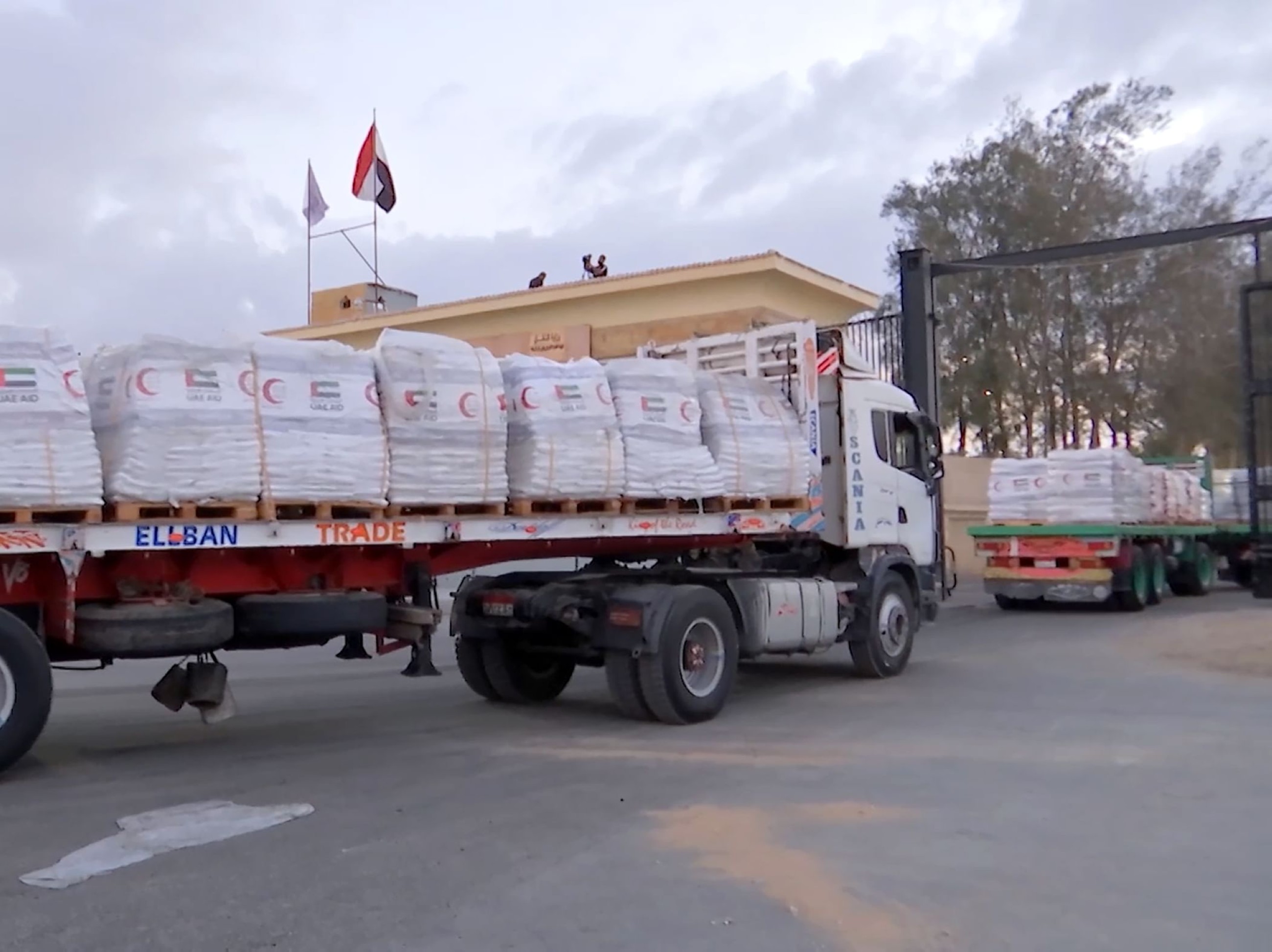 Over 10,000 tonnes of UAE aid entered Gaza Strip this week
