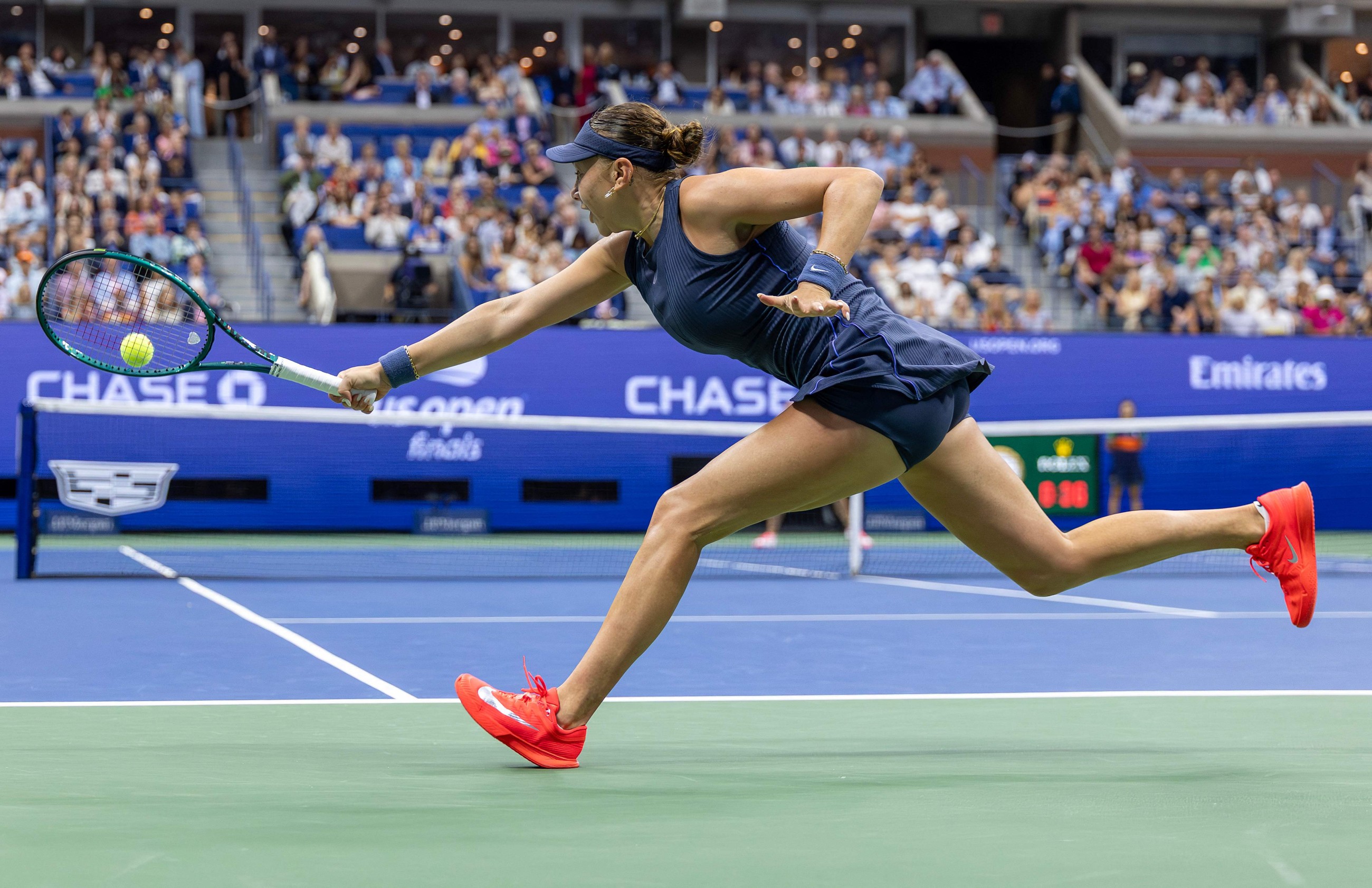Sabalenka defeats Anisimova to retain US Open crown