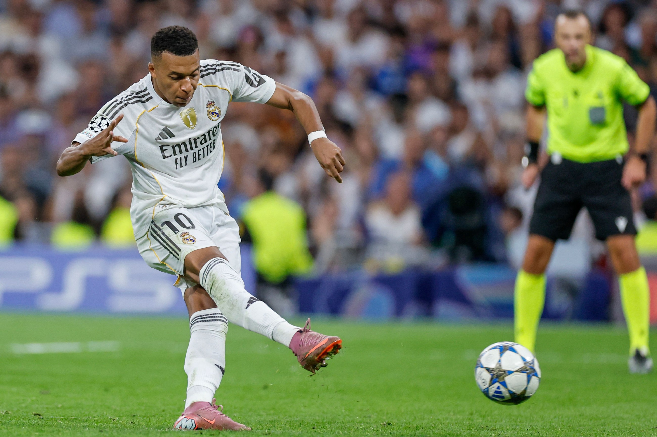 Arsenal and Real win Champions League openers, Juve snatch draw