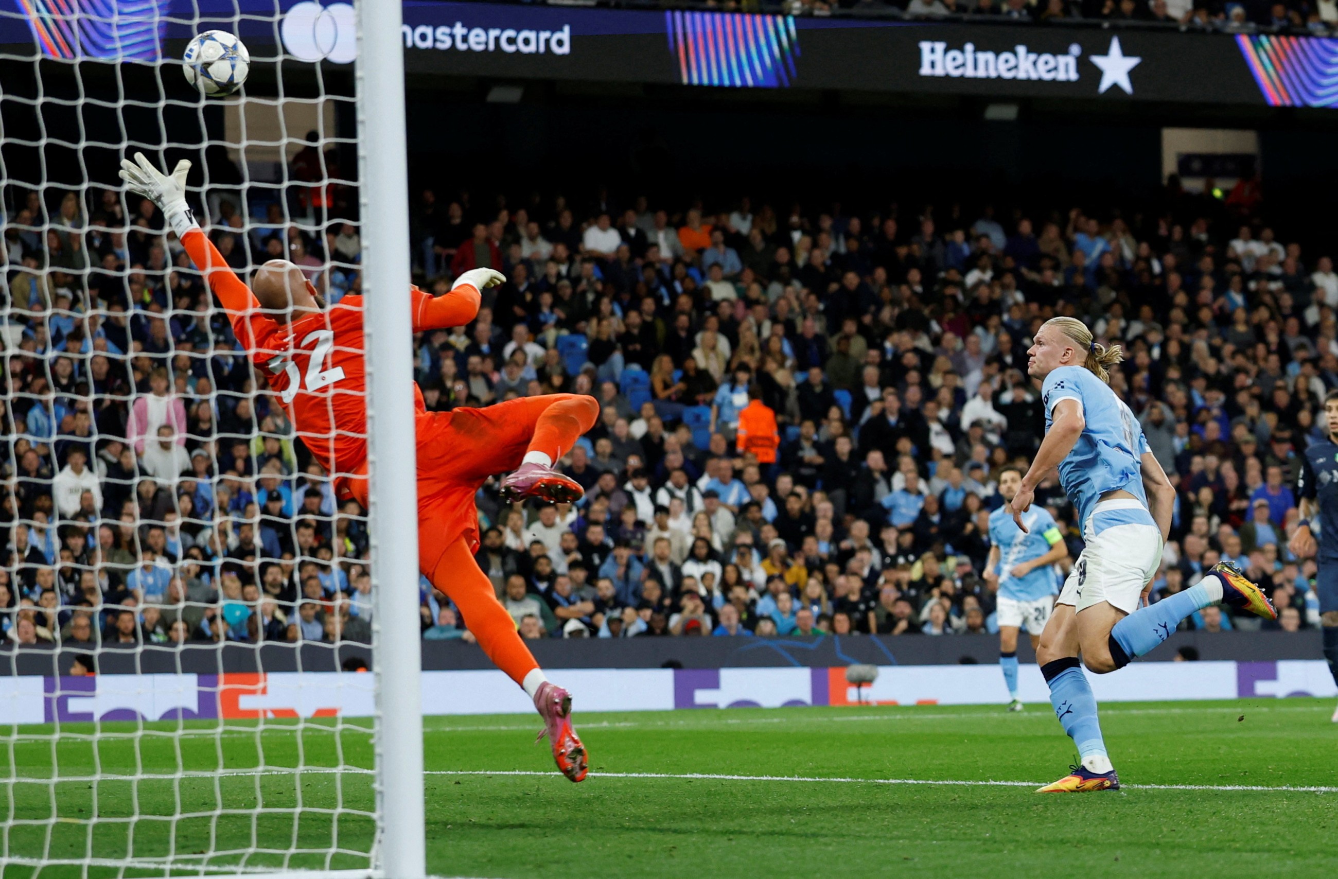 Barcelona beat Newcastle, Haaland nets landmark goal as Man.City see off Napoli