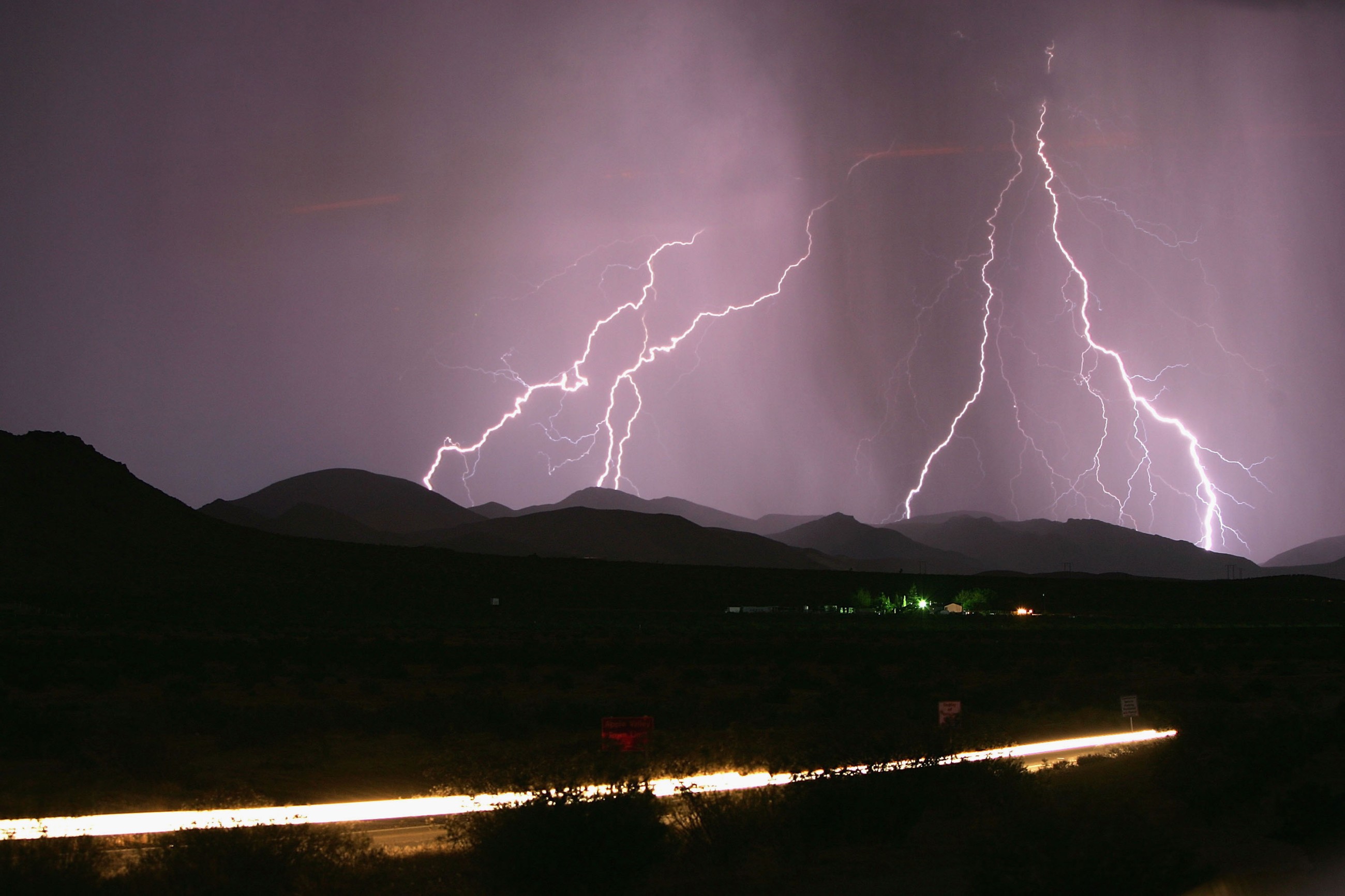Why lightning is so terrifying on California's highest peaks