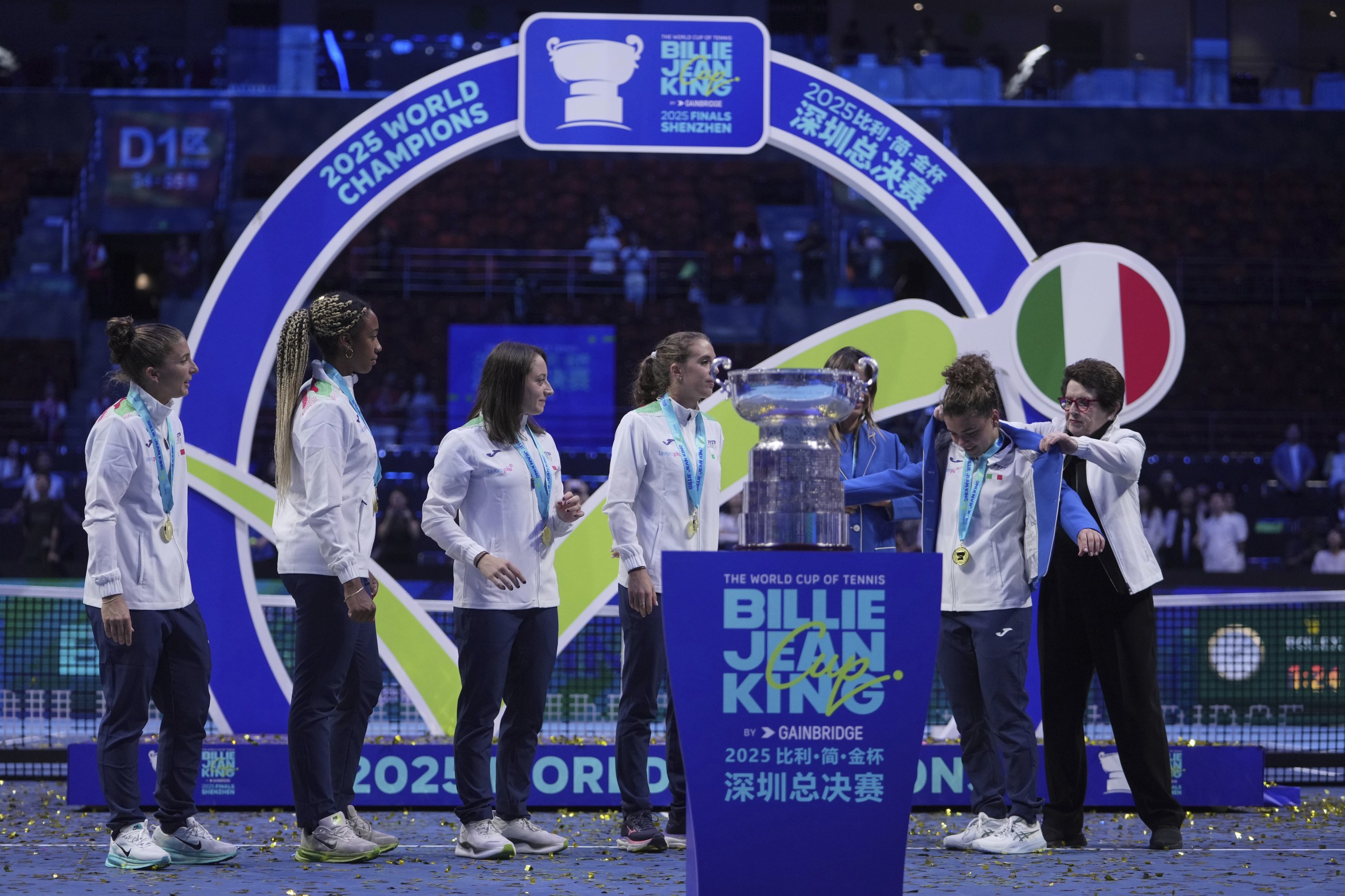 Paolini stars as Italy outclass US to retain BJK Cup title