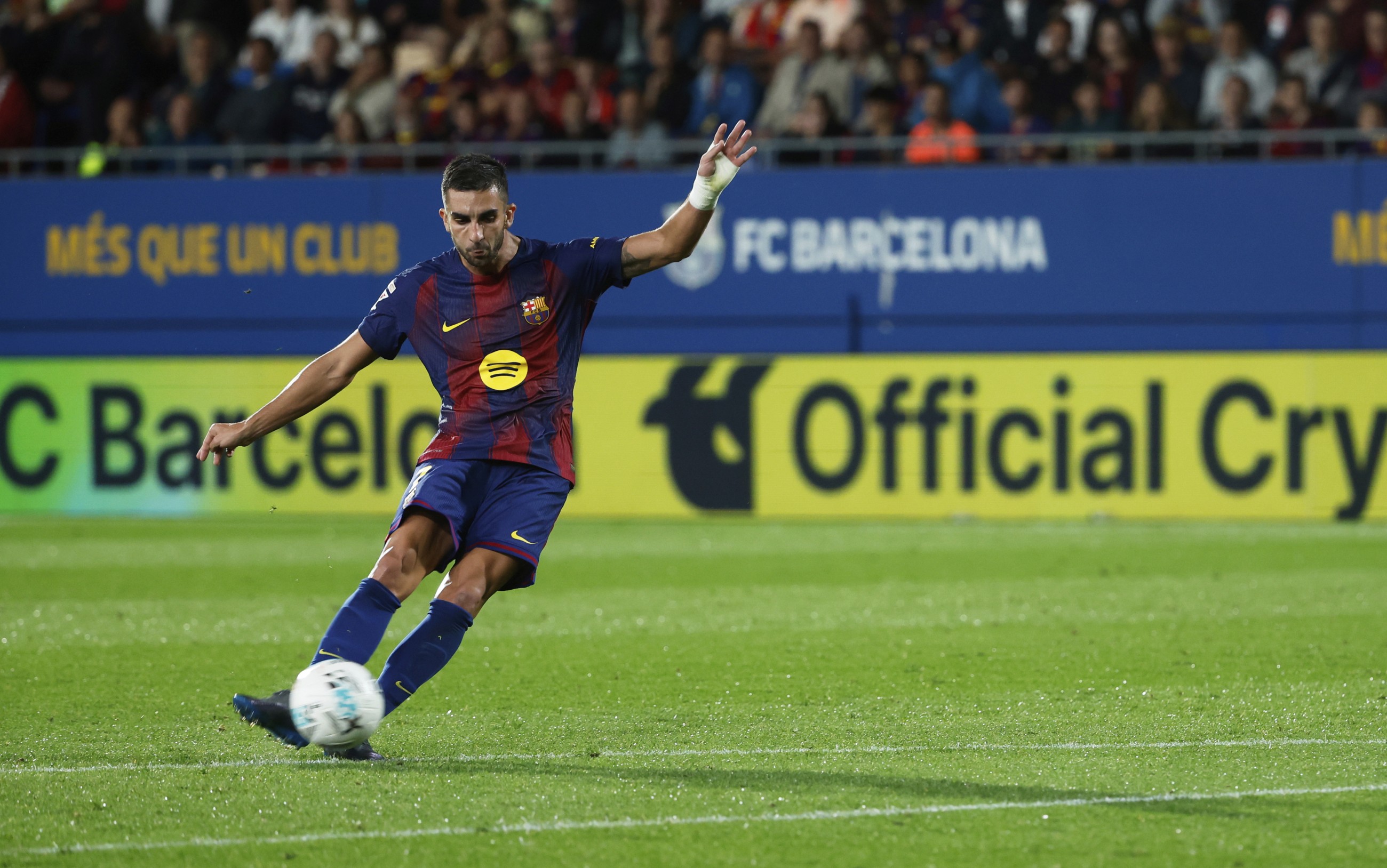 Torres&rsquo; double strike fires Barcelona to facile win over hapless Getafe