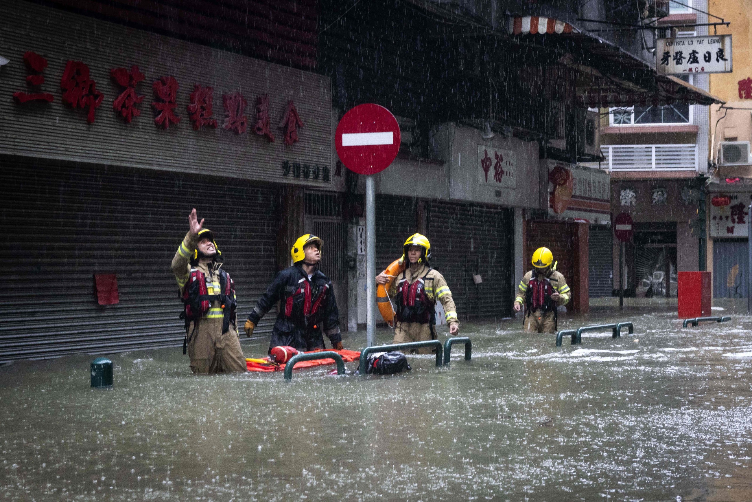 Typhoon Ragasa batters Hong Kong, China