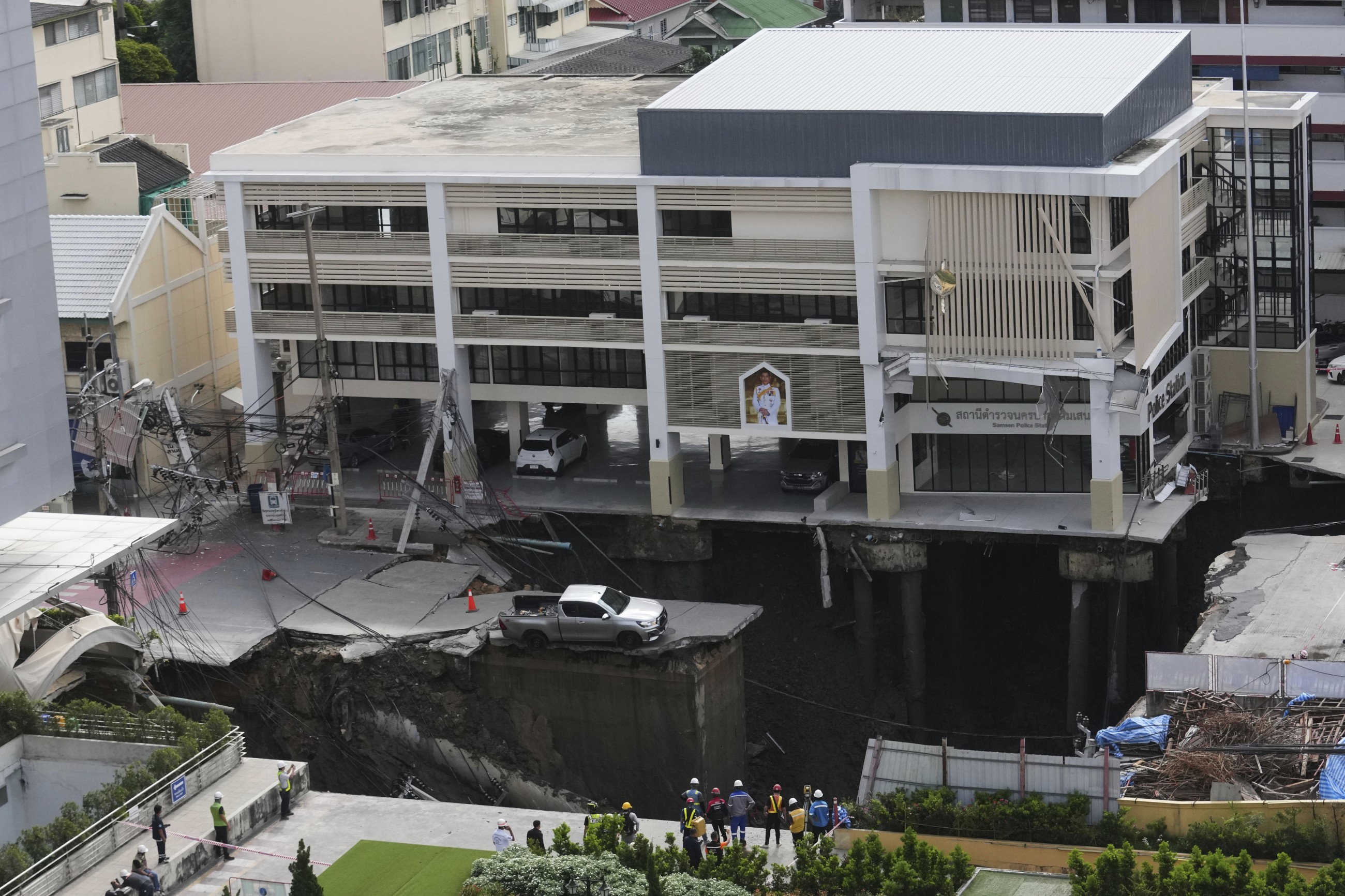 Massive sinkhole in Bangkok street forces evacuations