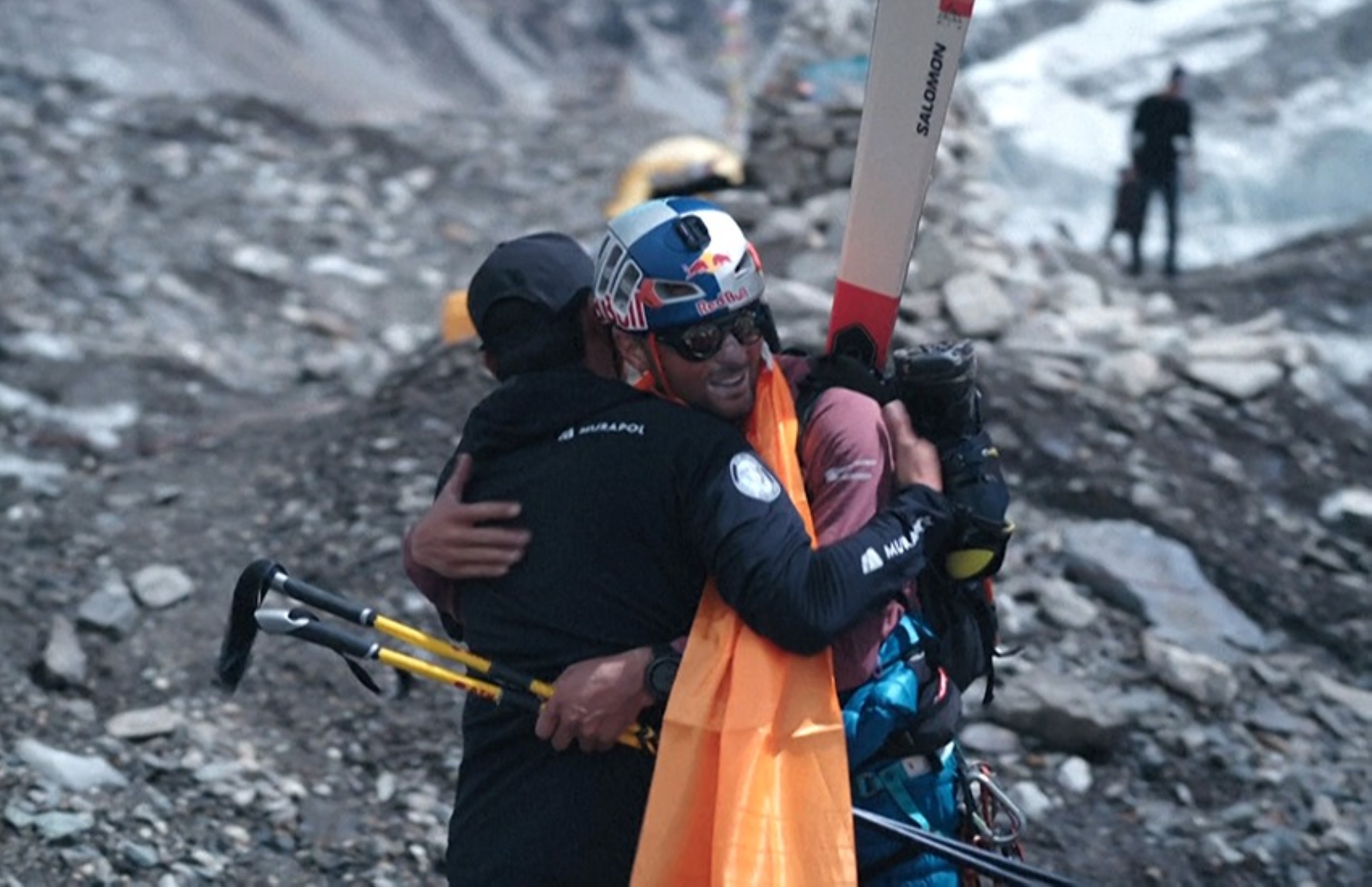 VIDEO: Polish climber becomes first to ski down Everest without supplementary oxygen