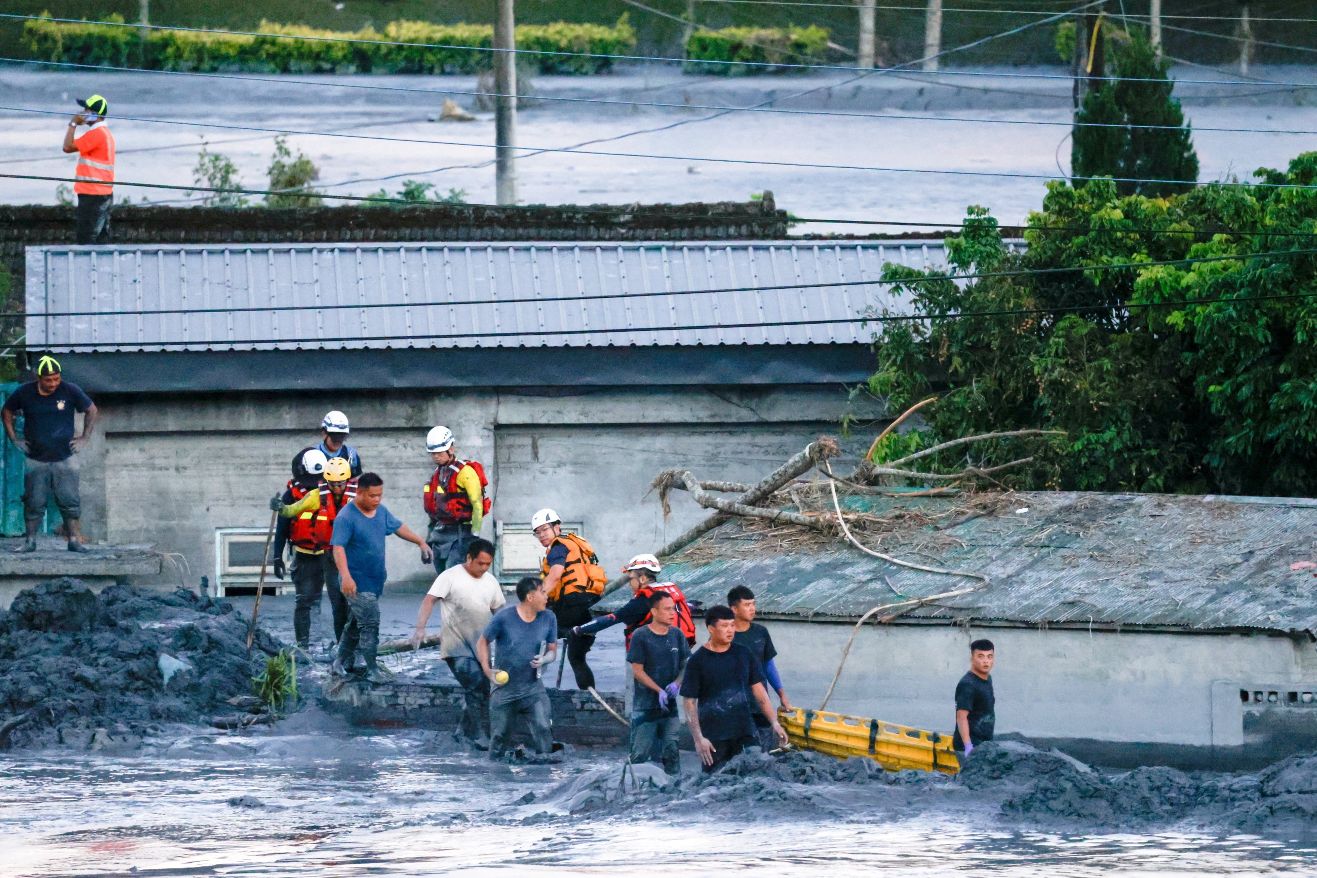 Philippines cancels classes, flights as new storm looms