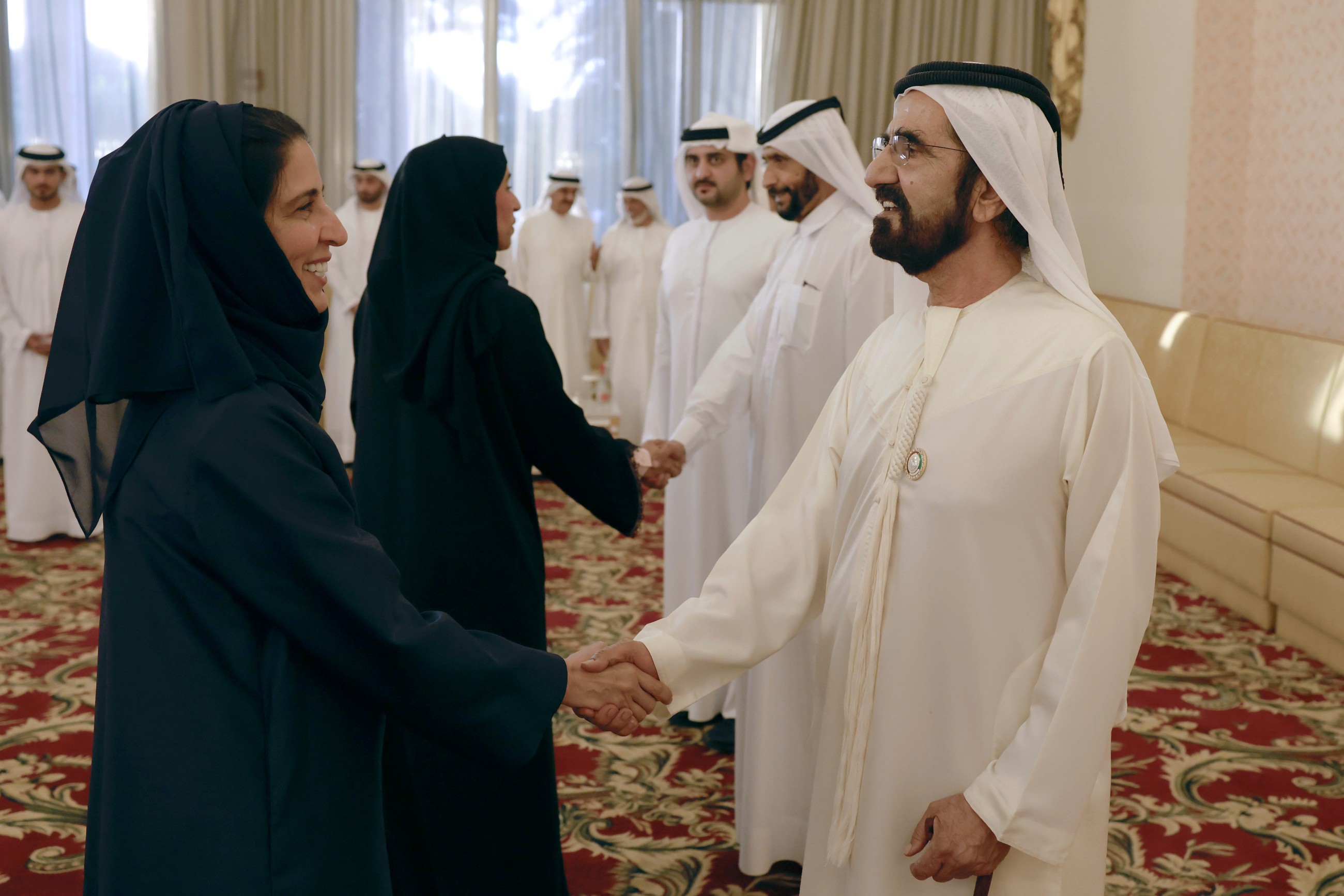 Mohammed receives local dignitaries, businessmen and senior officials in Dubai