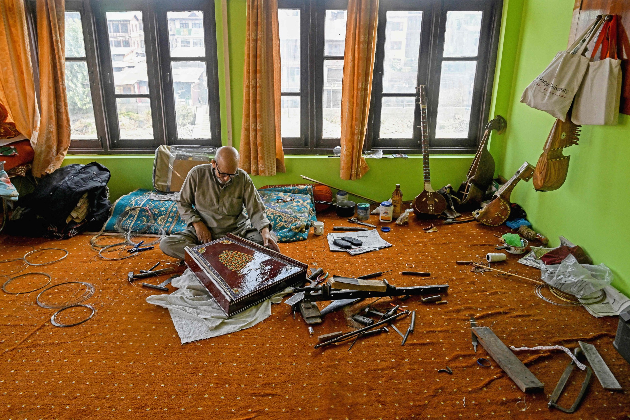 Strings of identity: Kashmir's fading music endures