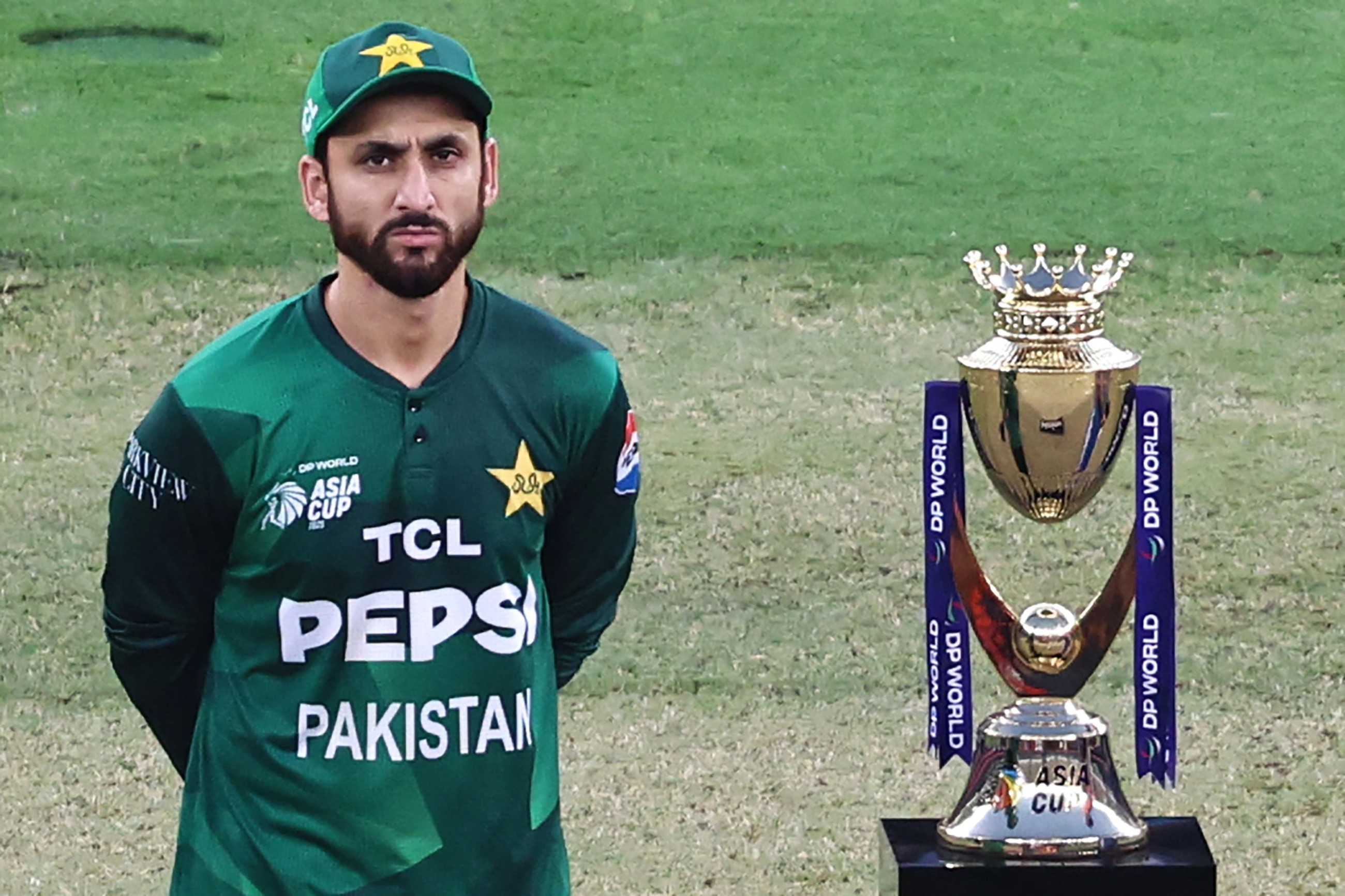 Indian skipper skips trophy photoshoot, both captains speak to their countrymen after toss