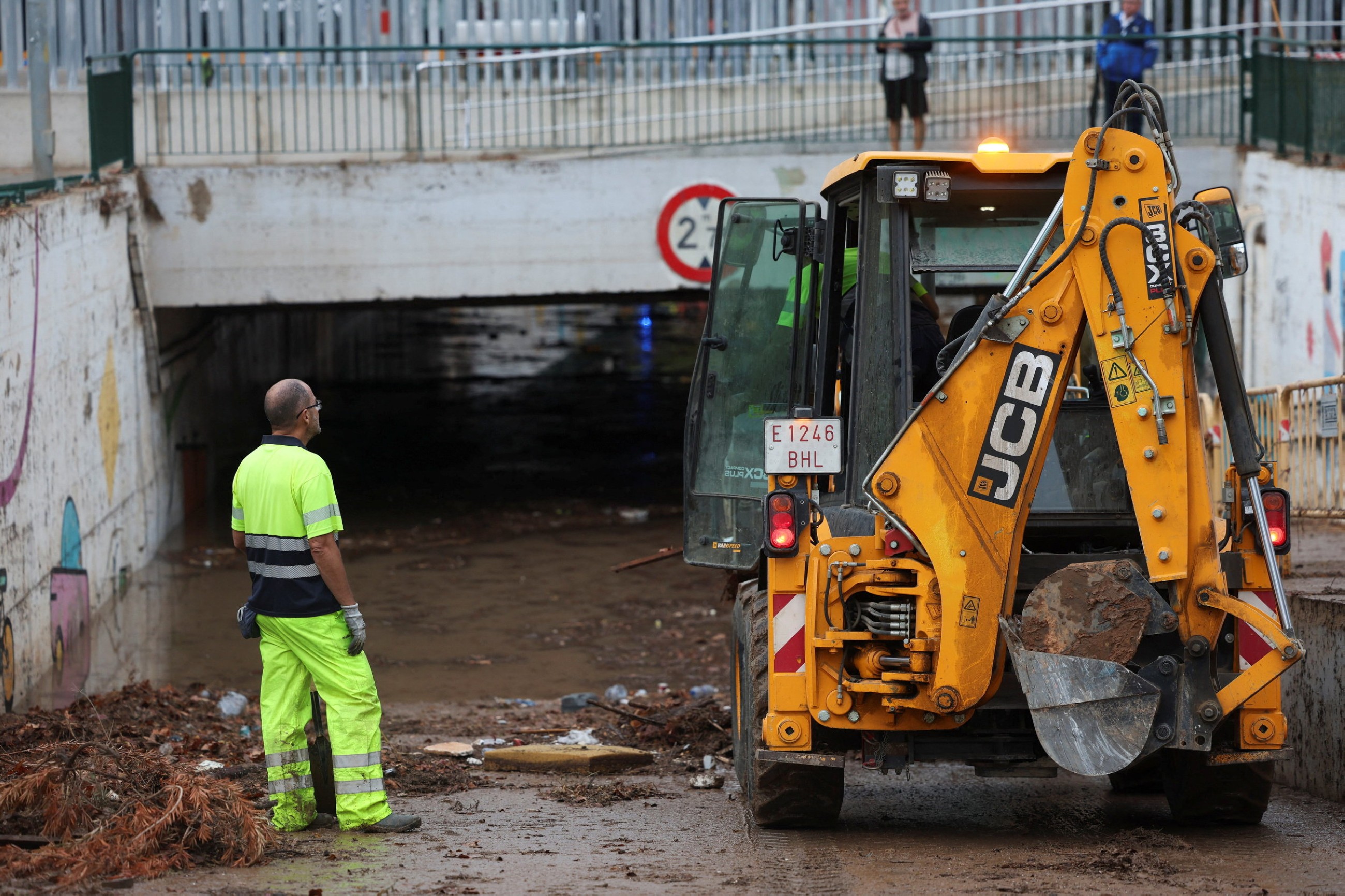 Schools close as heavy rain lashes eastern Spain