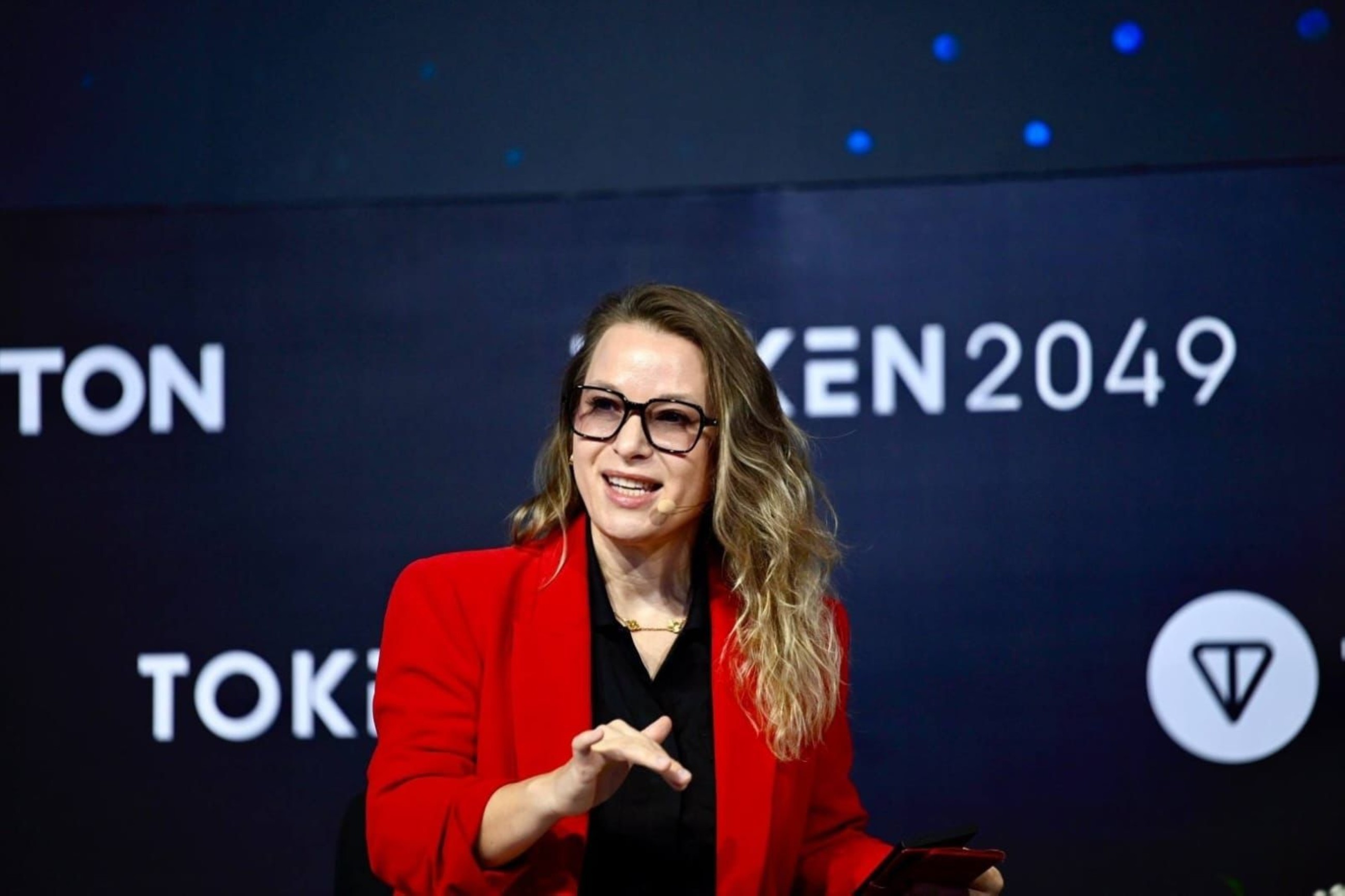 Irina Heaver, #1 UAE's lawyer, steals the stage at TOKEN2049